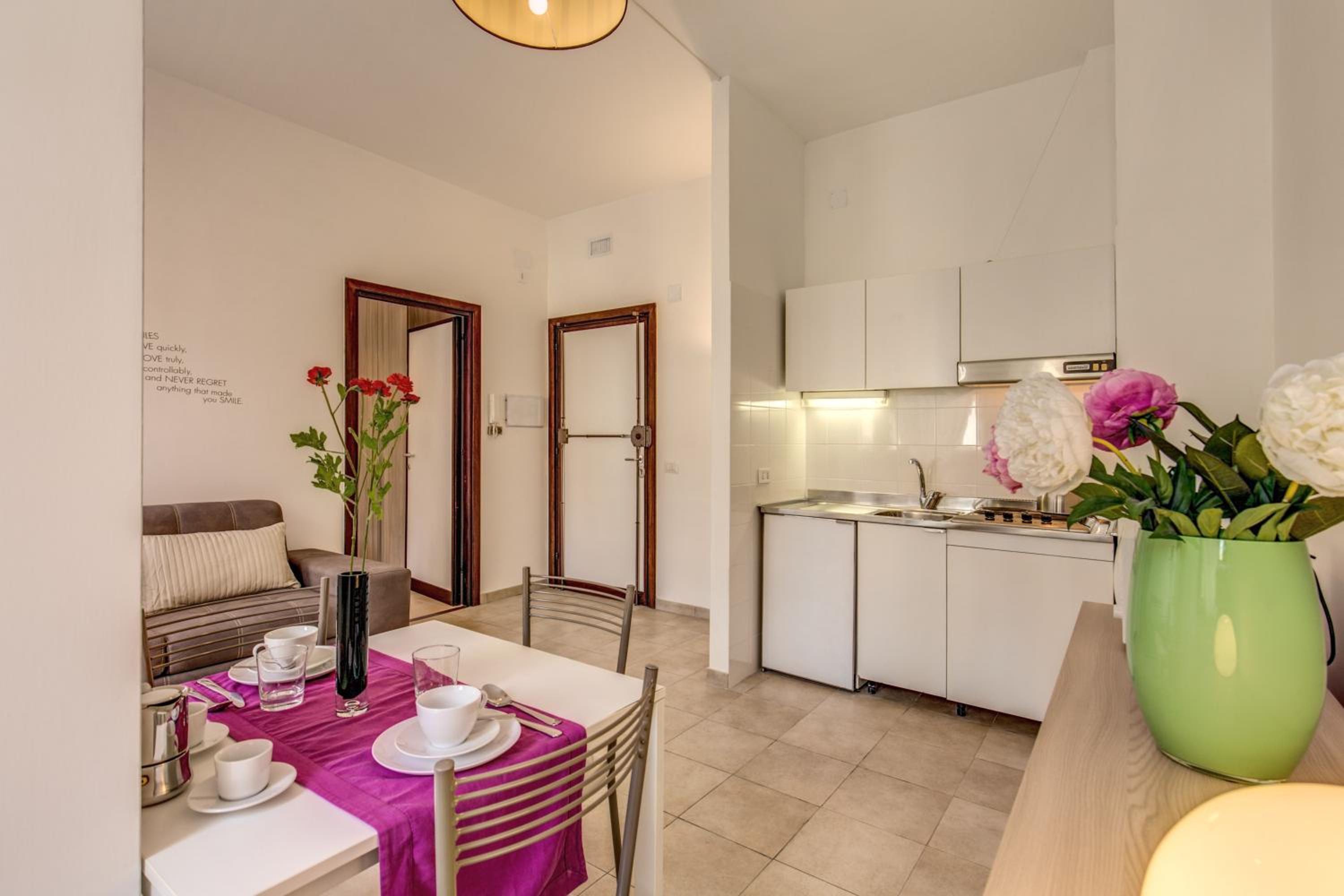 M&L Apartments - Ardesia Colosseo