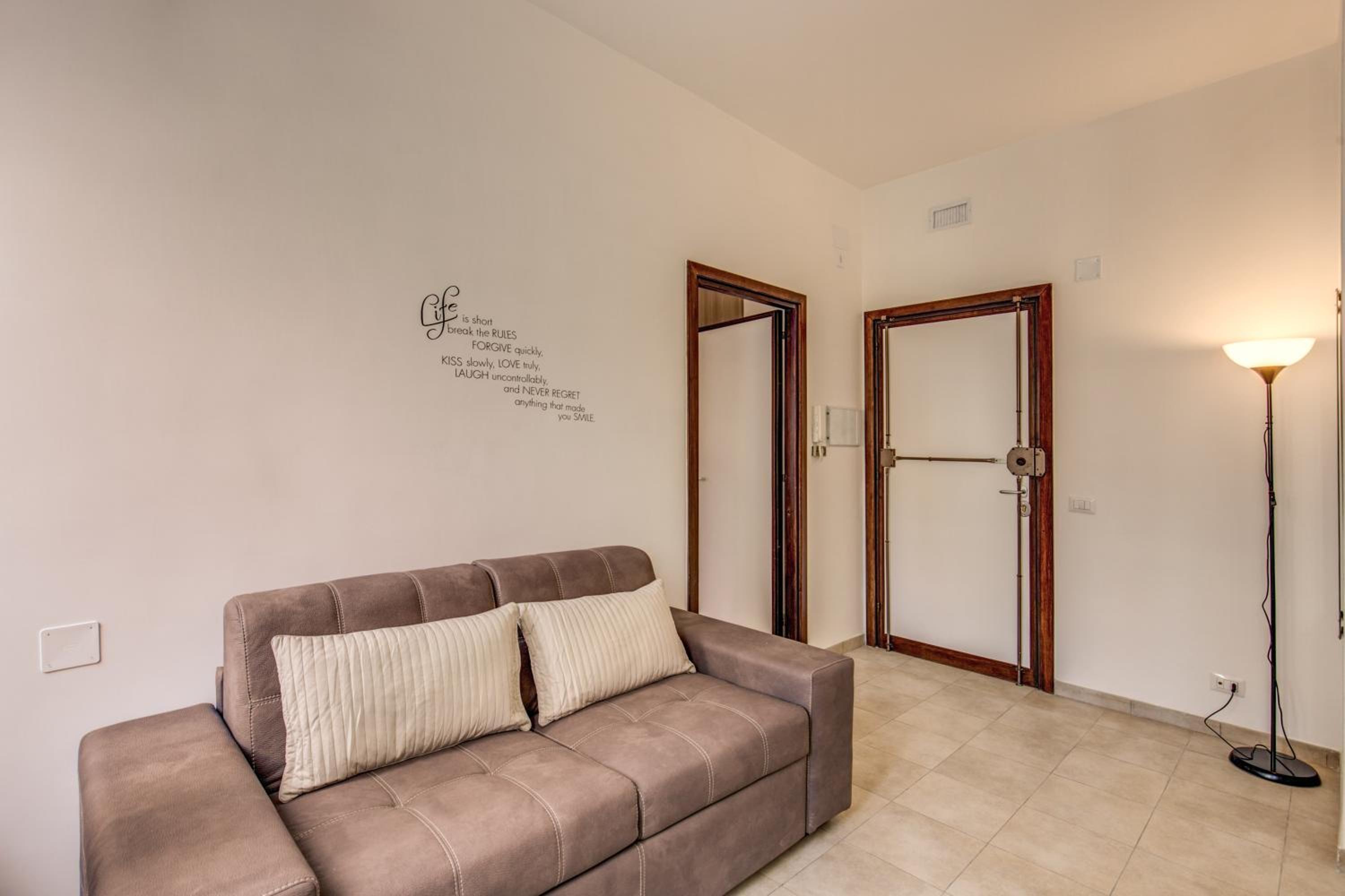 M&L Apartments - Ardesia Colosseo
