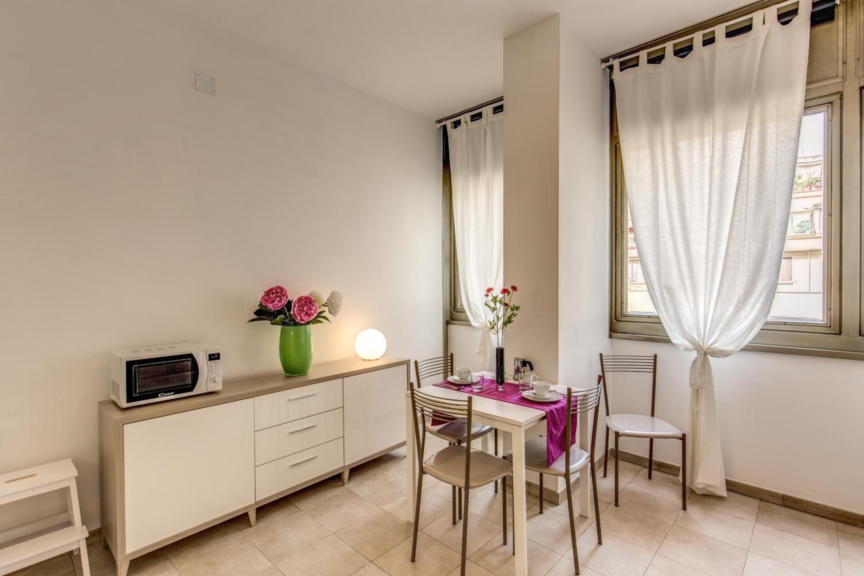 M&L Apartments - Ardesia Colosseo