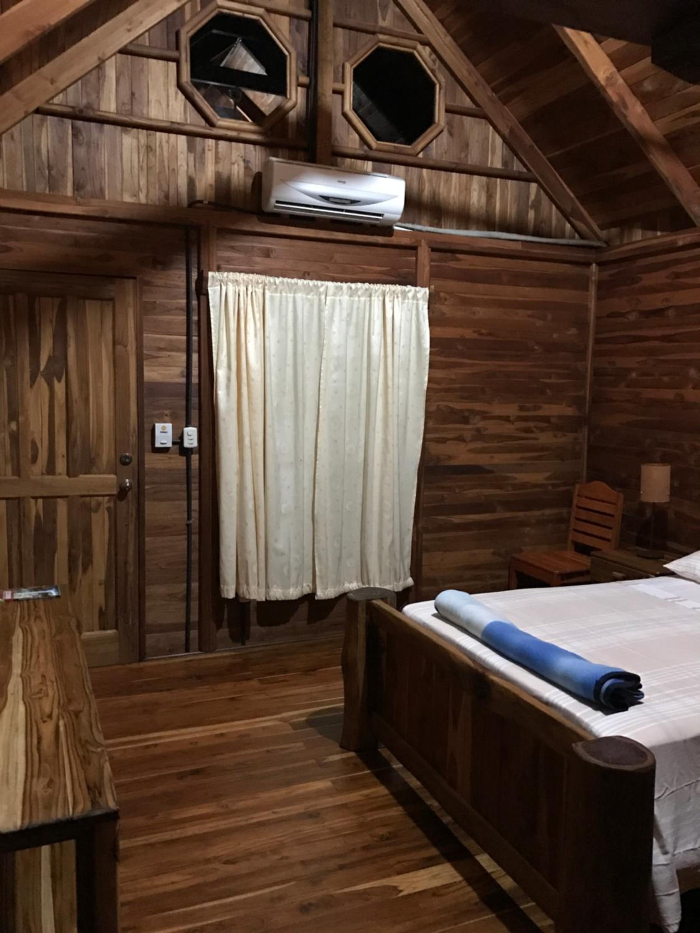 Hotel Cabañas La Teca