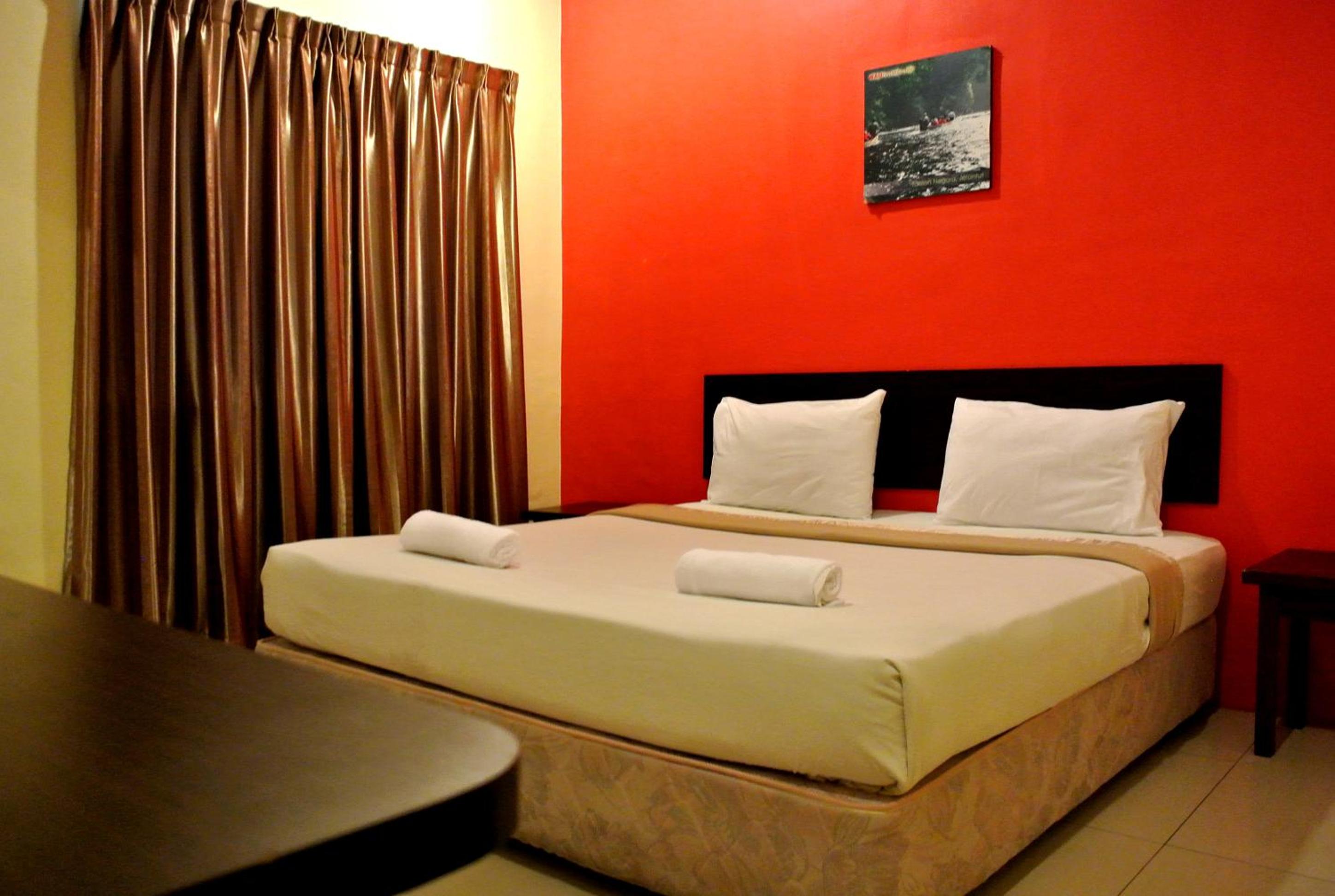 Wau Hotel & Cafe photo 3