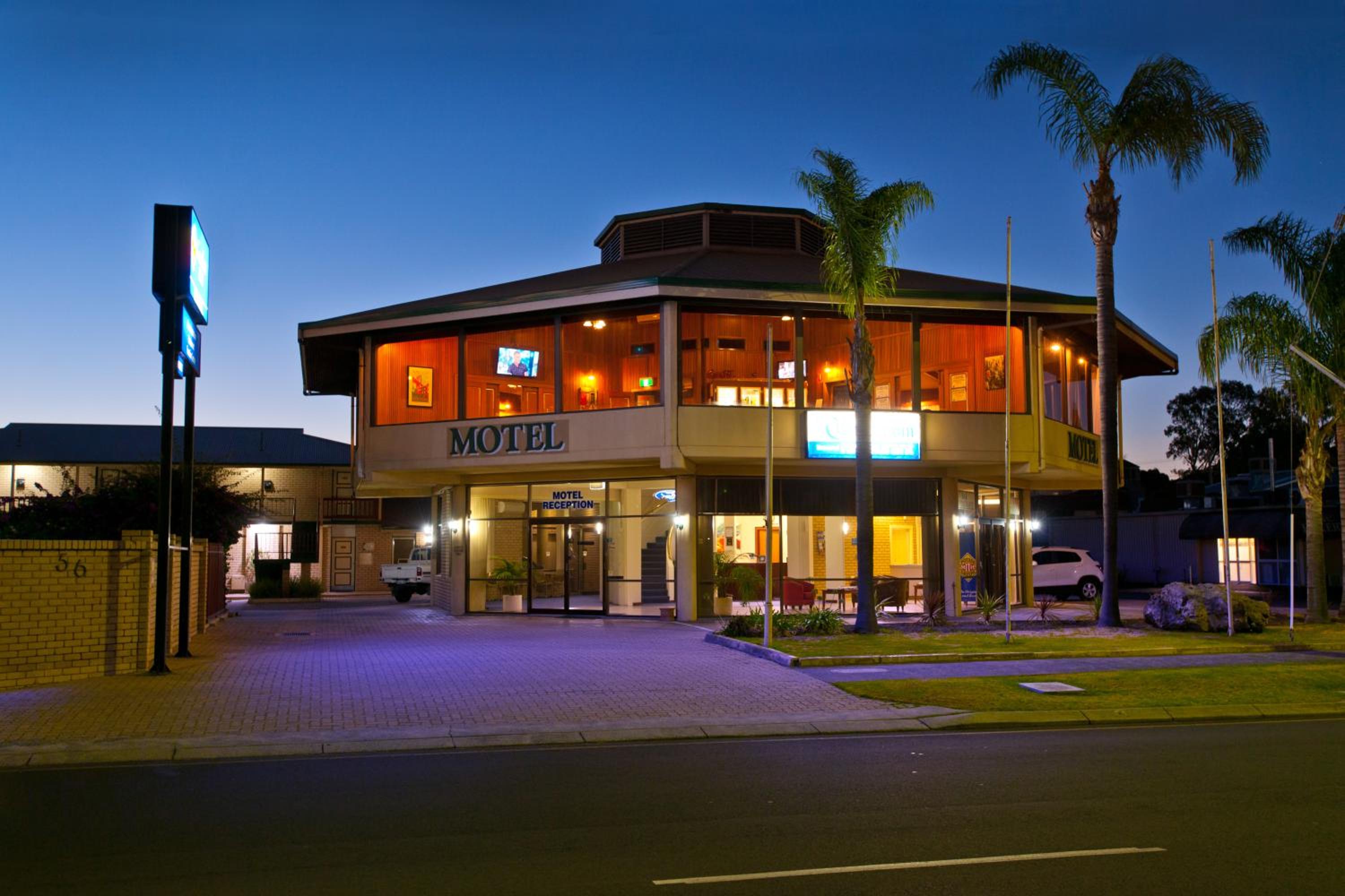 Hotel Admiral Motel Bunbury - Image 1