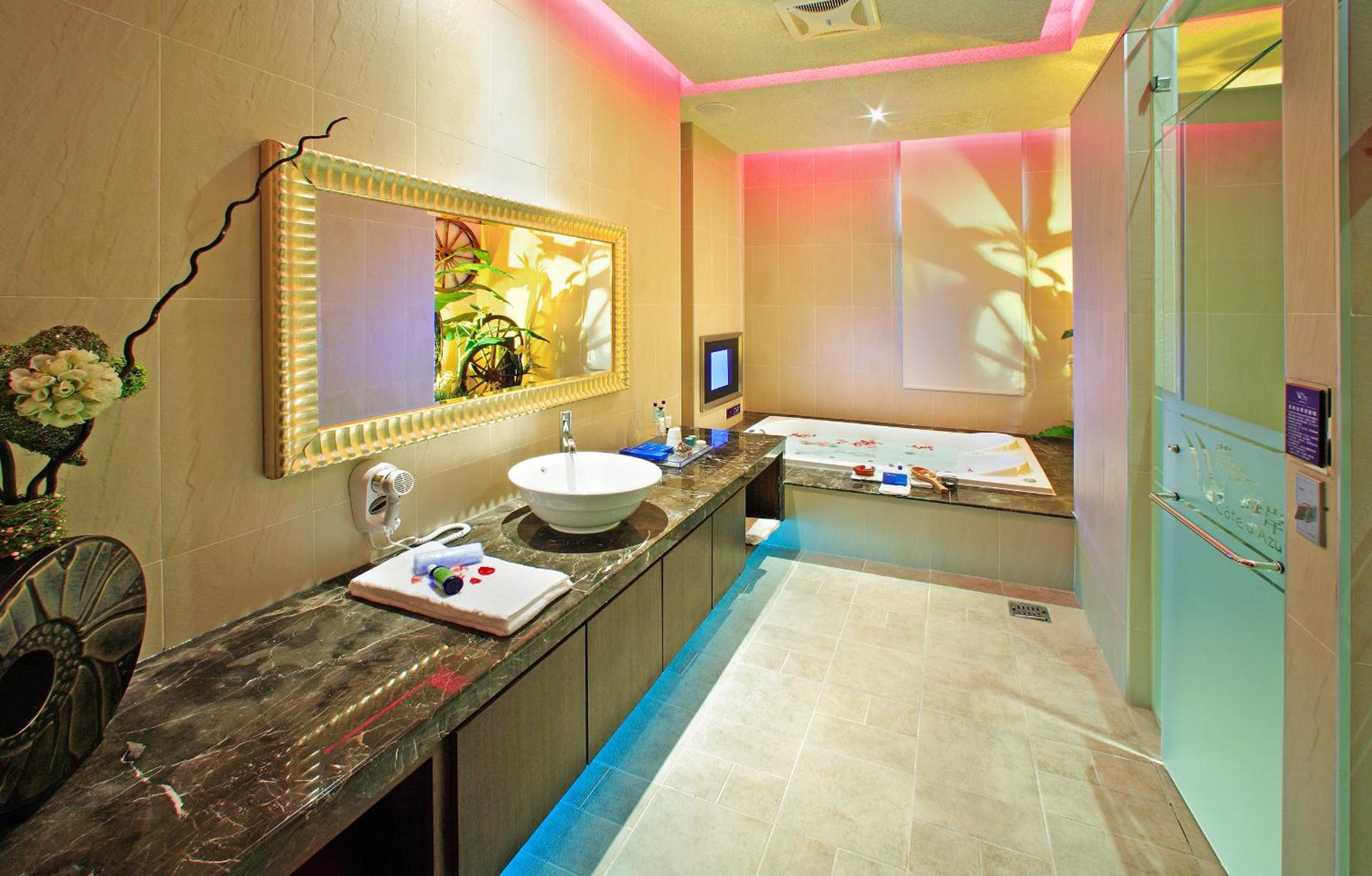 Blue Coast Spa Motel