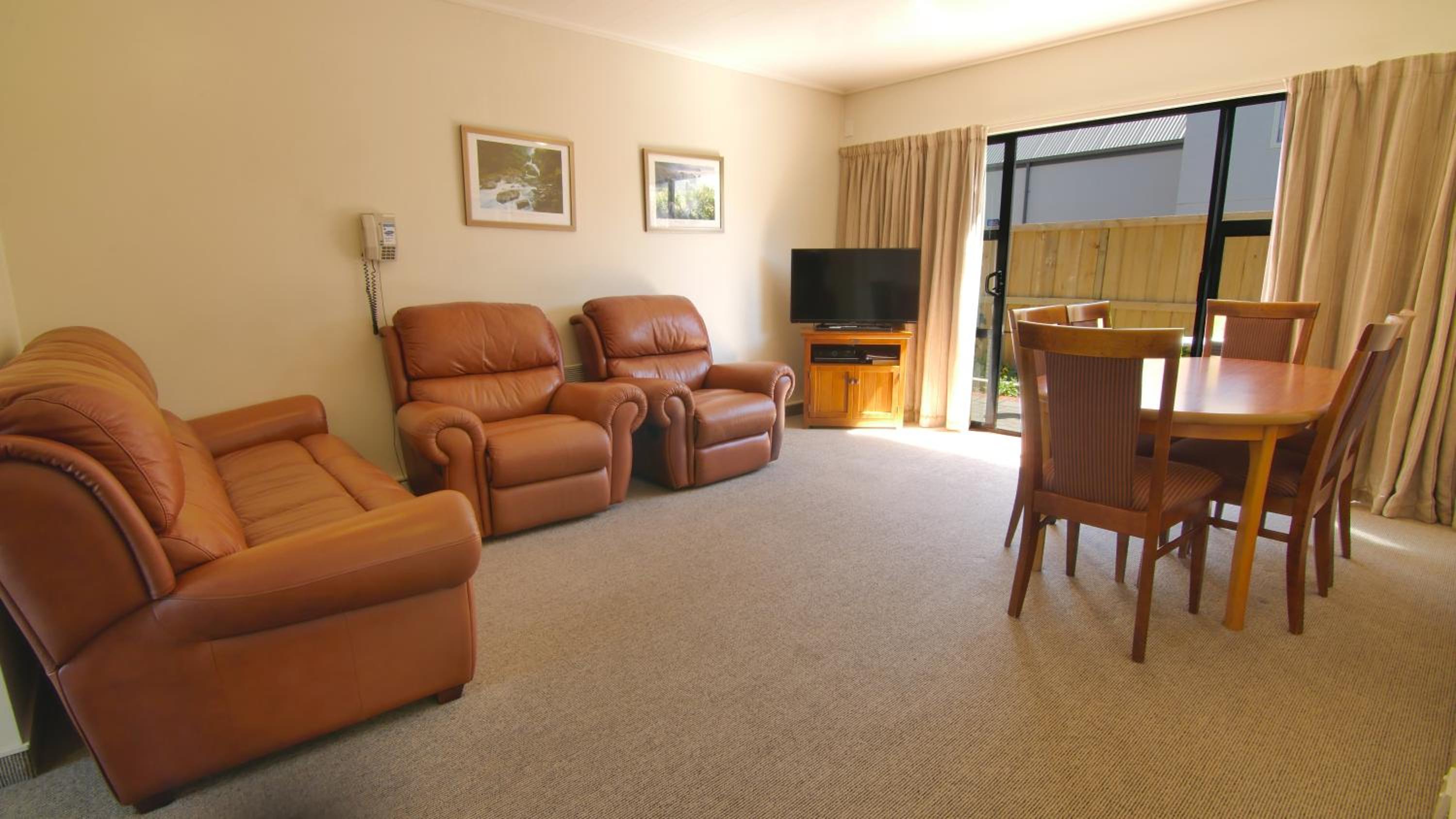Country Glen Lodge