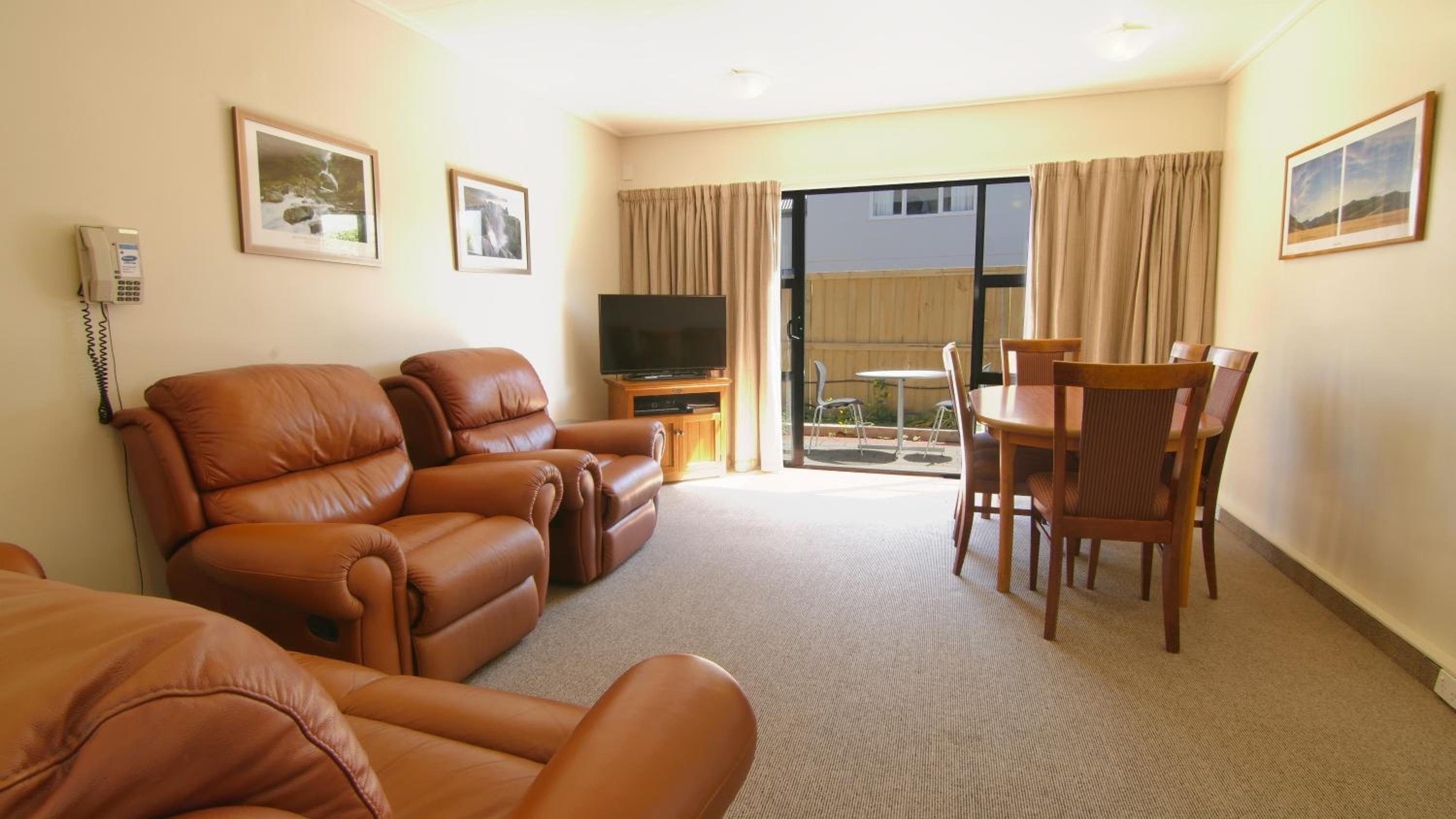 Country Glen Lodge