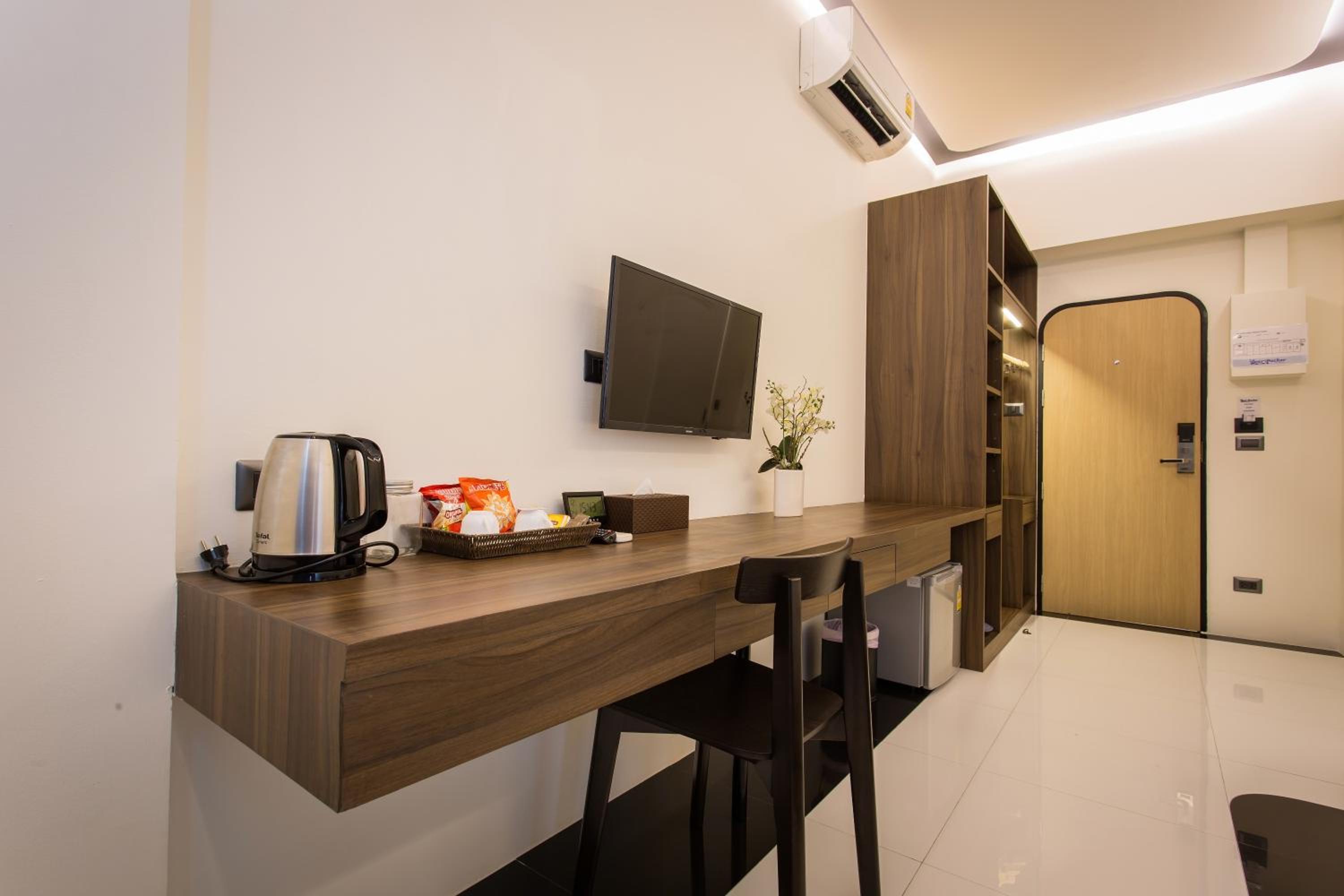 BearPacker Patong Hostel