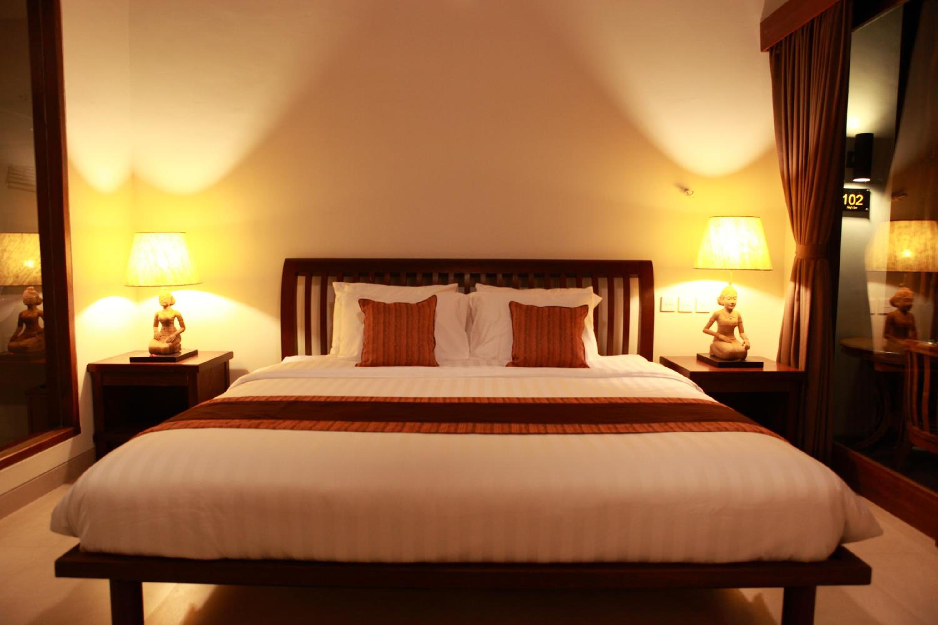 Adys Inn