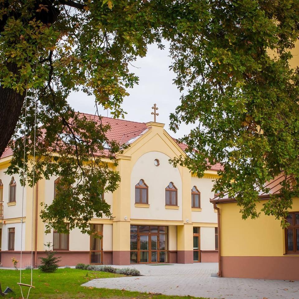 MAMRE Szálló