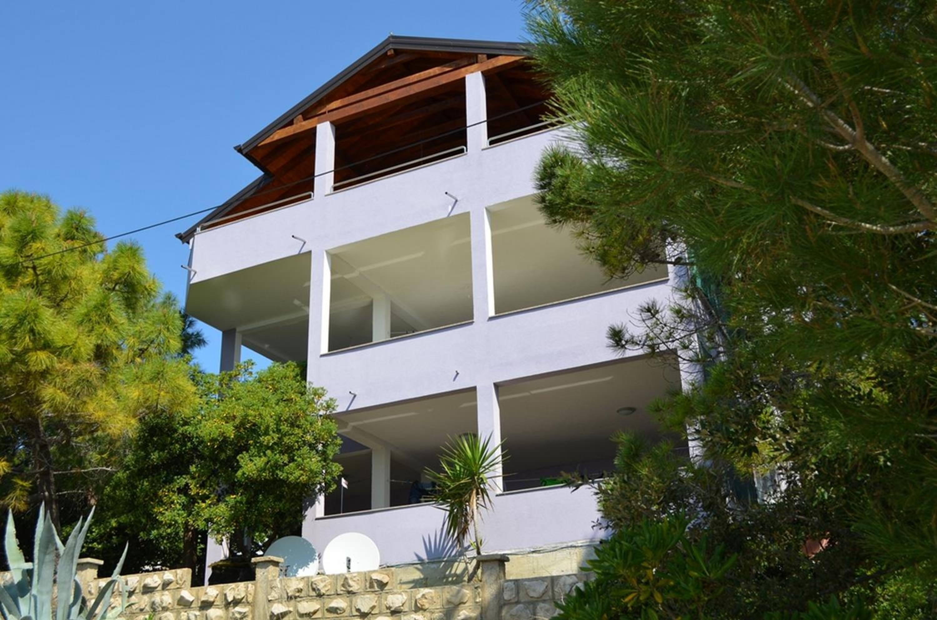 Apartments Smokvica I