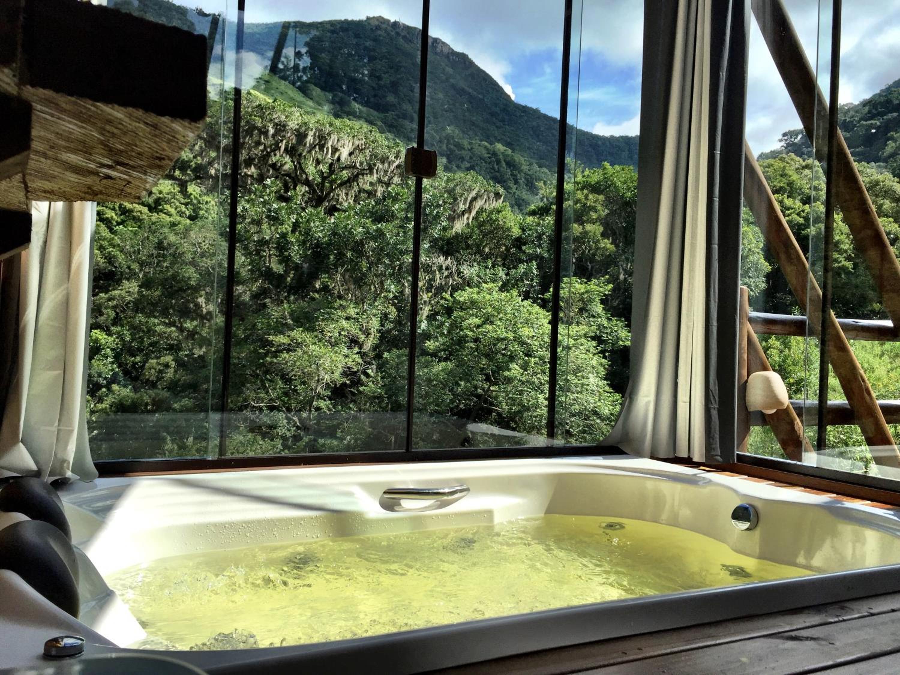 Cachoeira dos Borges Cabanas e Parque