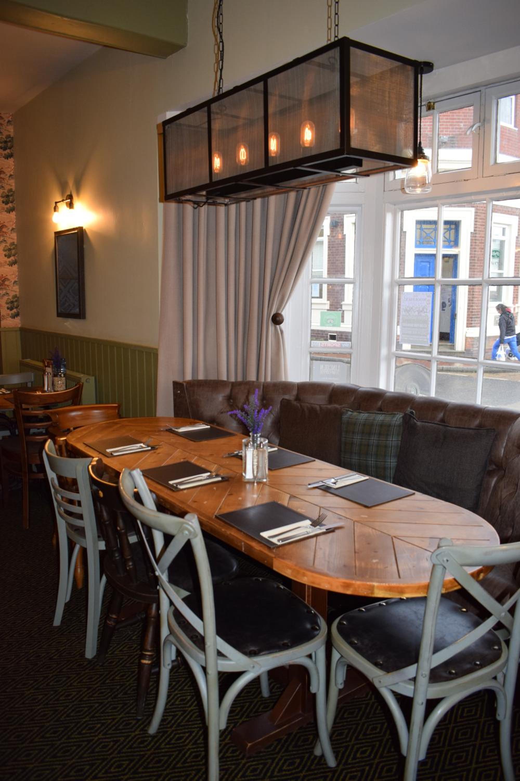 Woolpack Pub & Kitchen