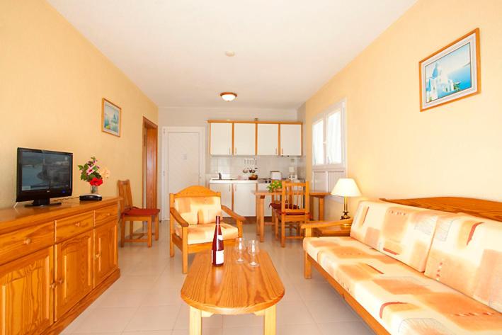Bungalows Playa Limones view 5