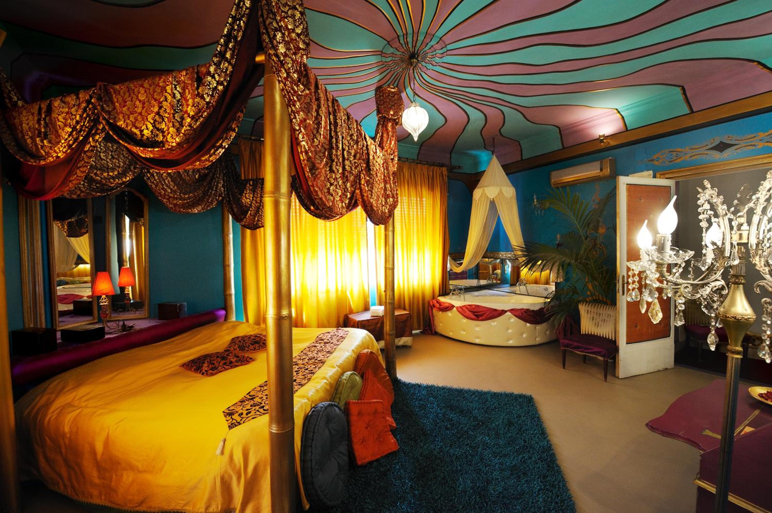 hotel room