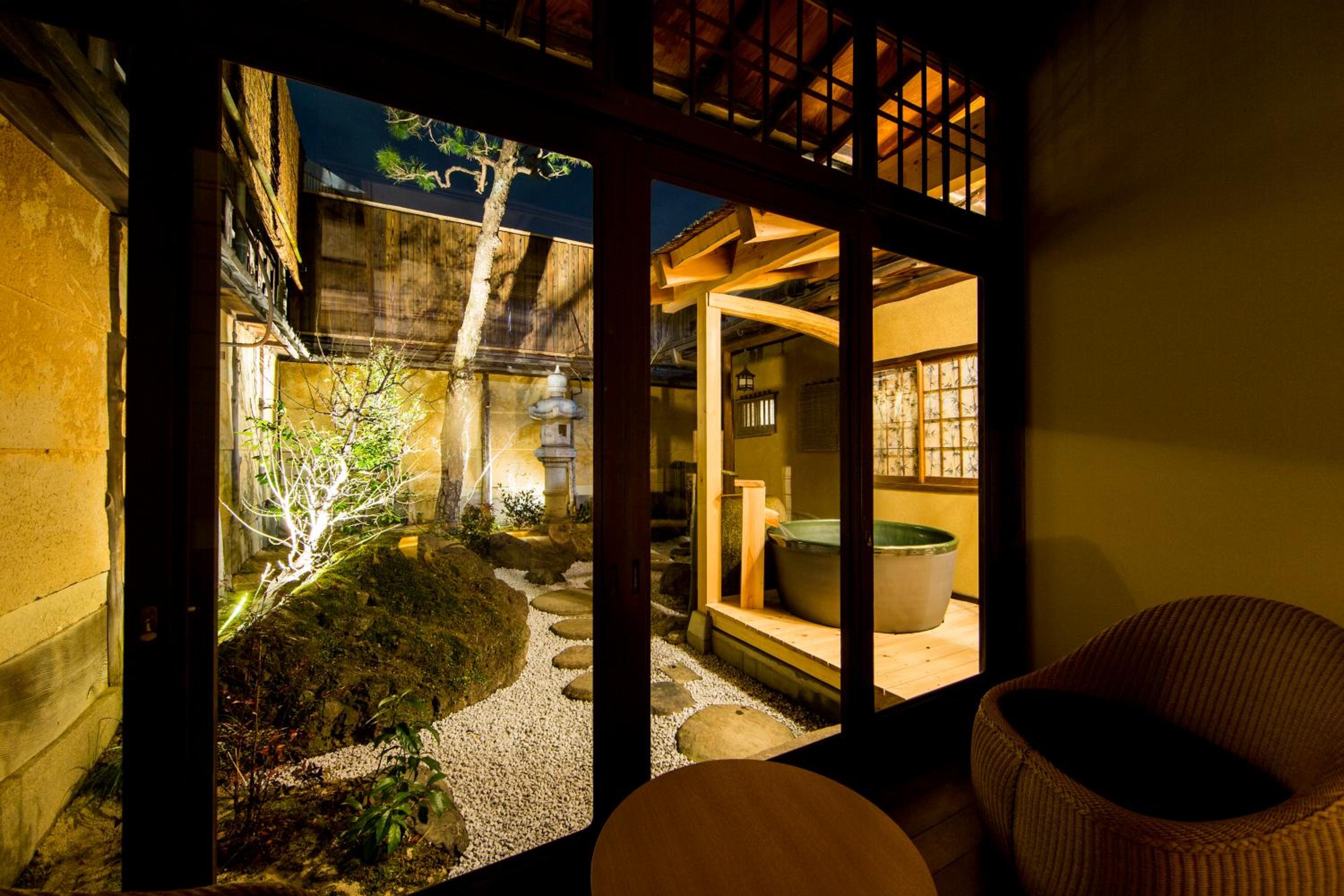 Nazuna Kyoto Nijo-jo 6