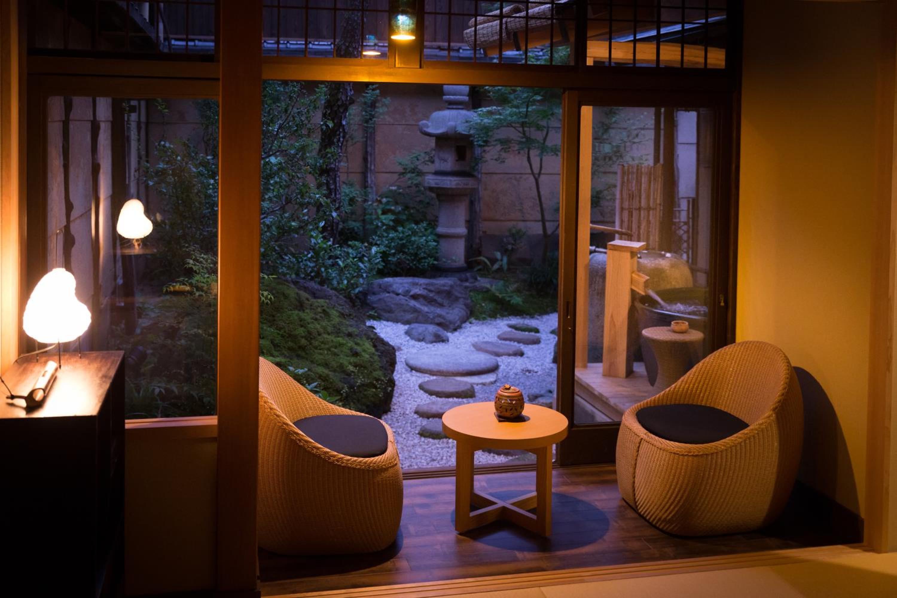 Nazuna Kyoto Nijo-jo 5