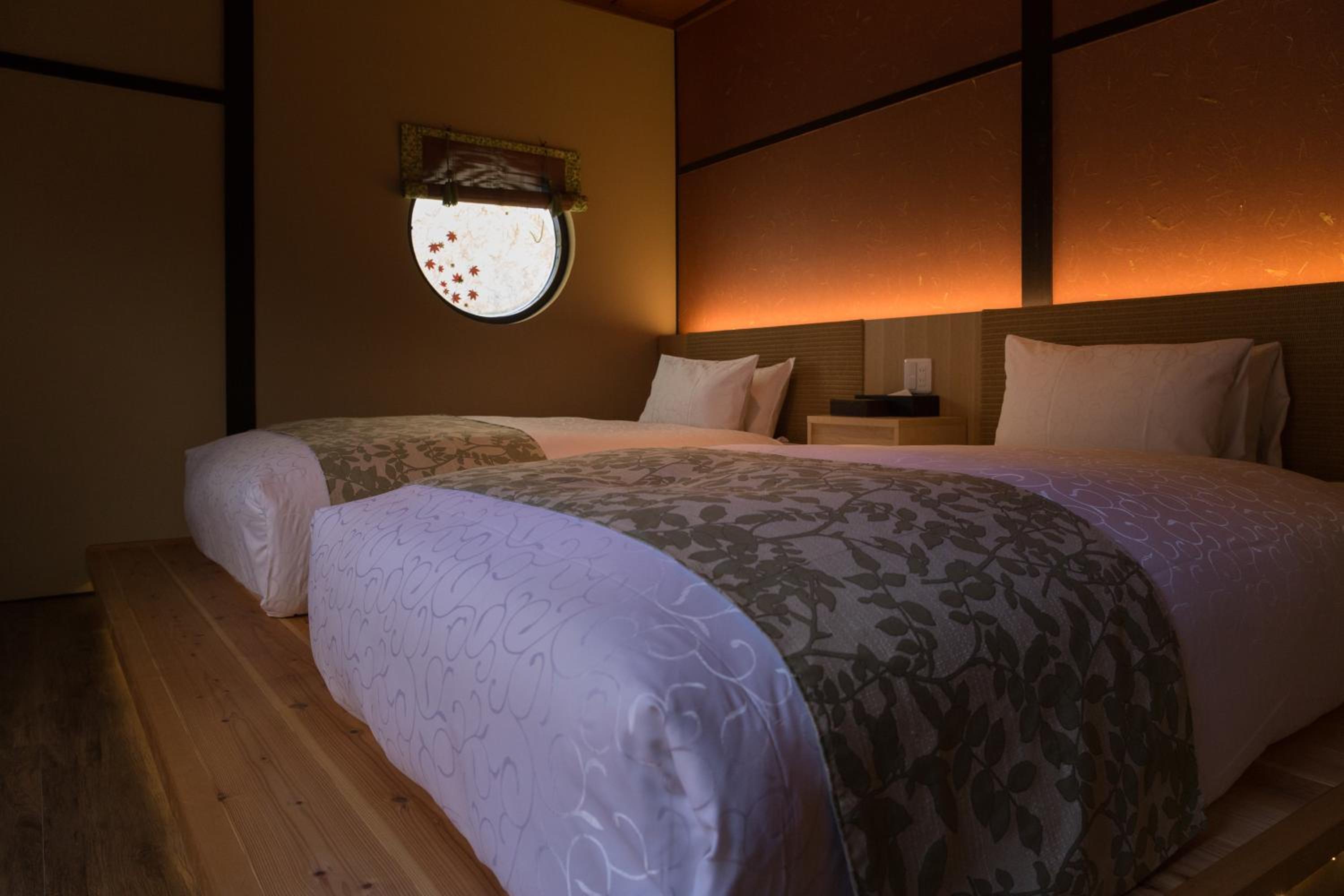 Nazuna Kyoto Nijo-jo 28