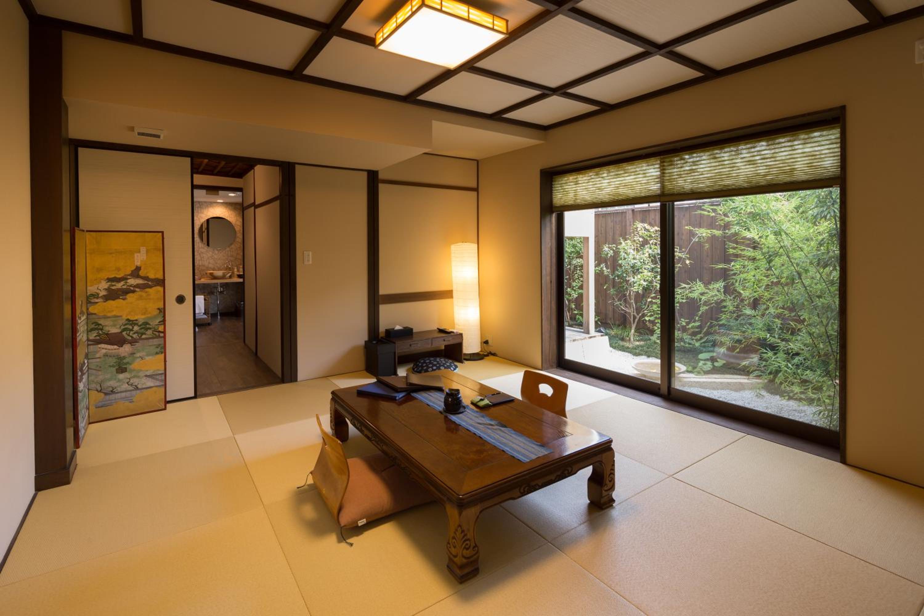 Nazuna Kyoto Nijo-jo 12