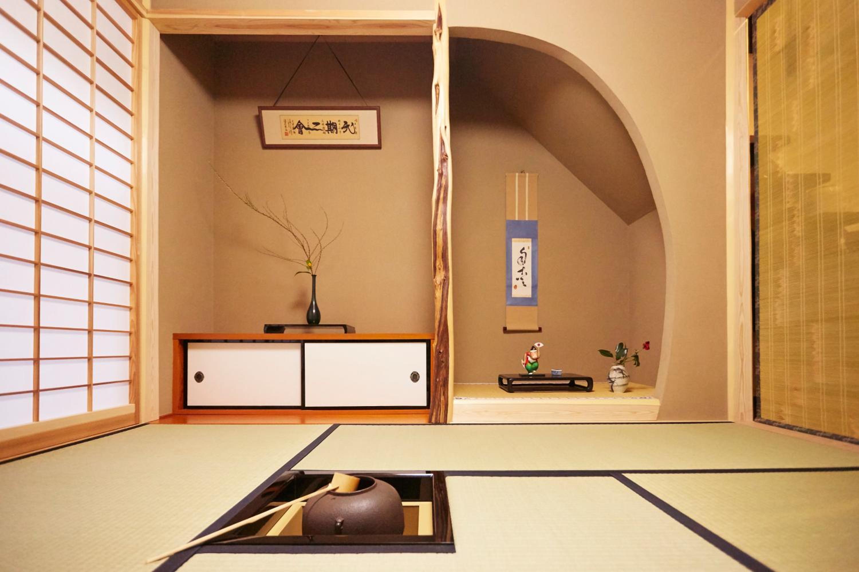 Nazuna Kyoto Nijo-jo 32