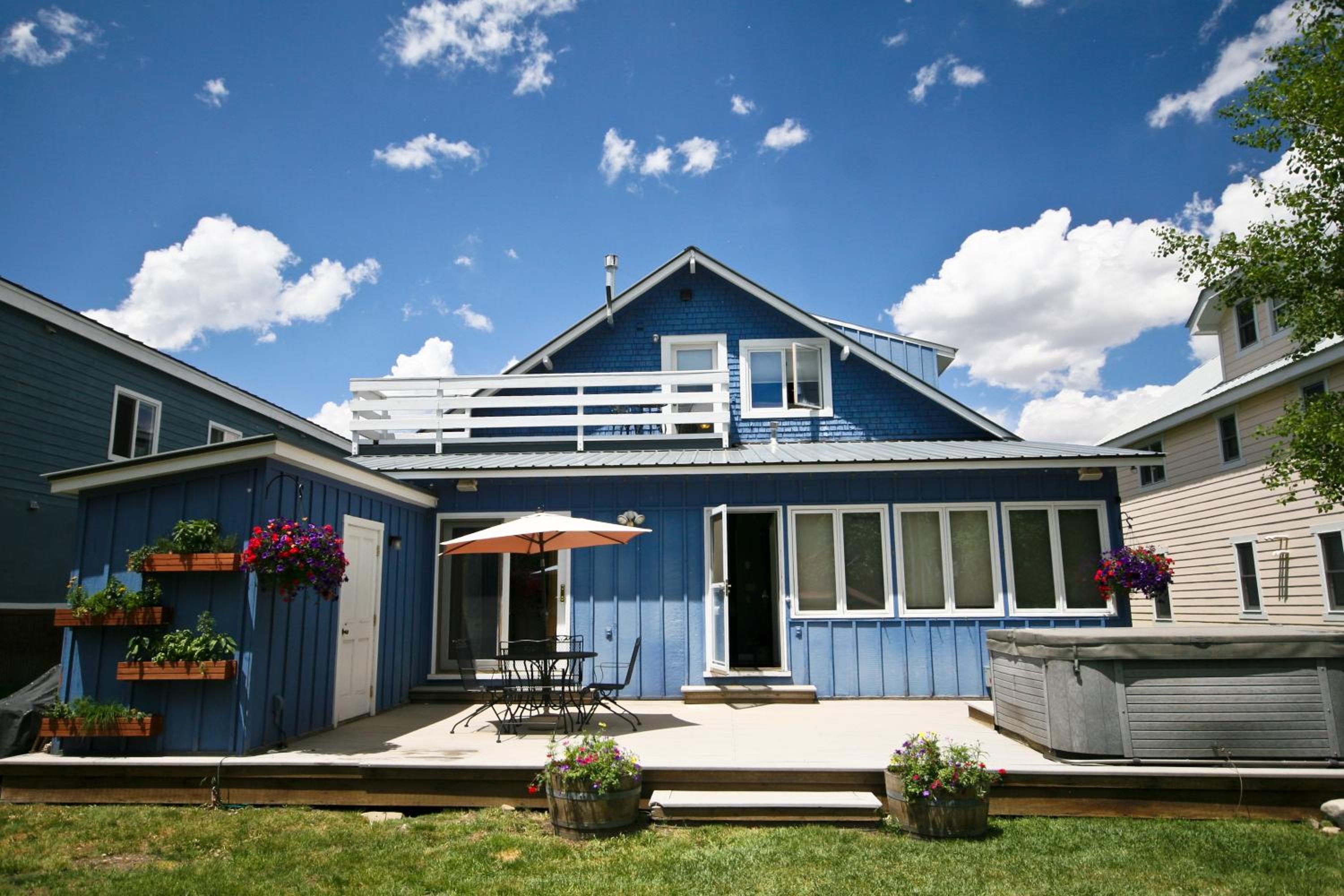 Purple Mountain Bed & Breakfast & Spa