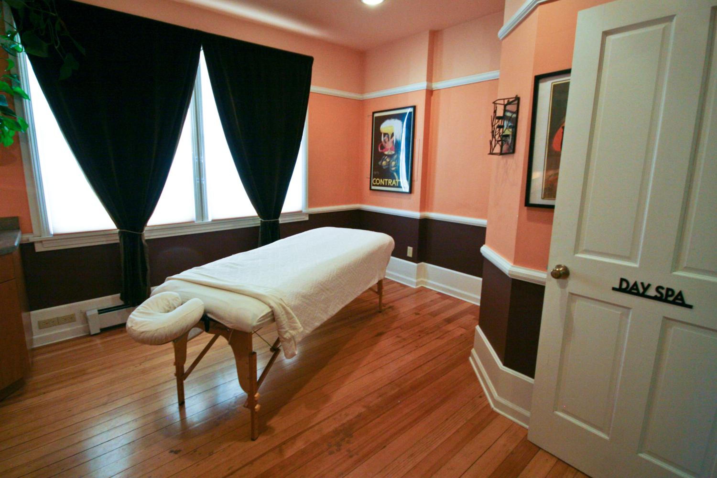 Purple Mountain Bed & Breakfast & Spa