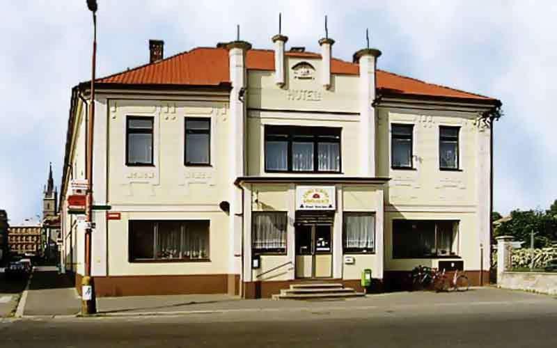 Hotel Penzion Česká Koruna - Image 1
