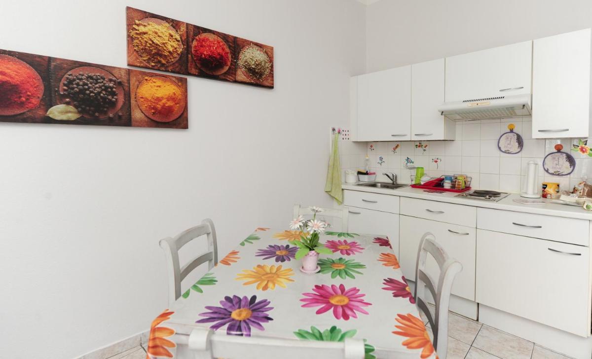 La Romantica Dante Five stars Holiday House photo 4