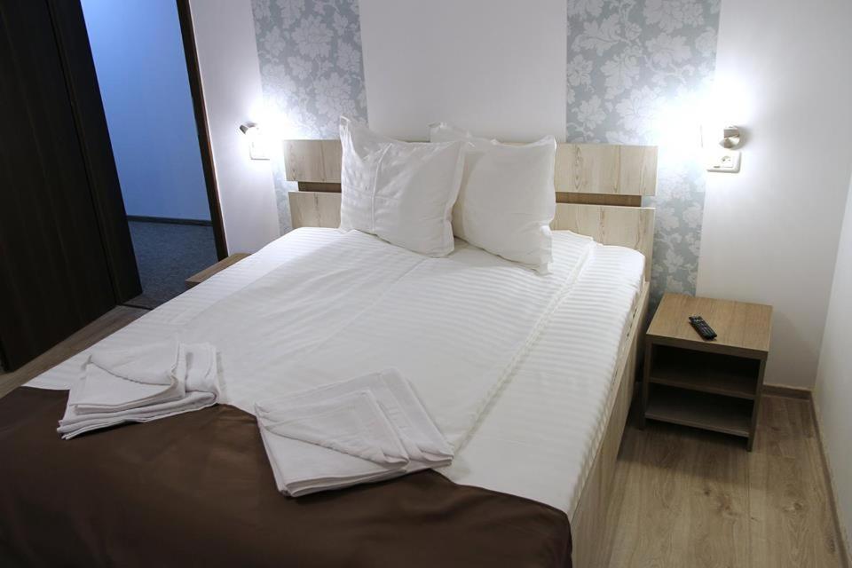 Photo 33