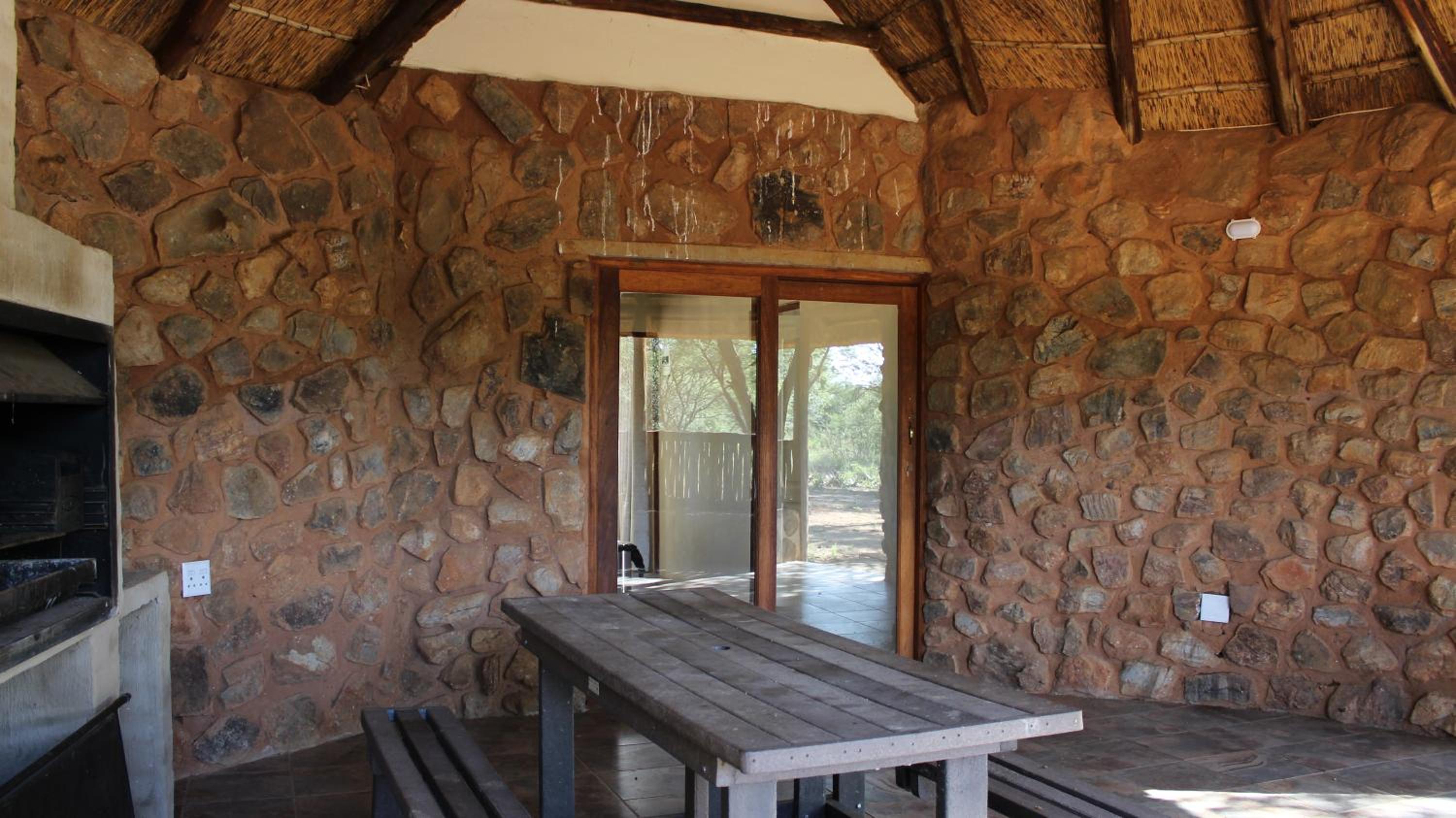 Thabaledi Game Lodge
