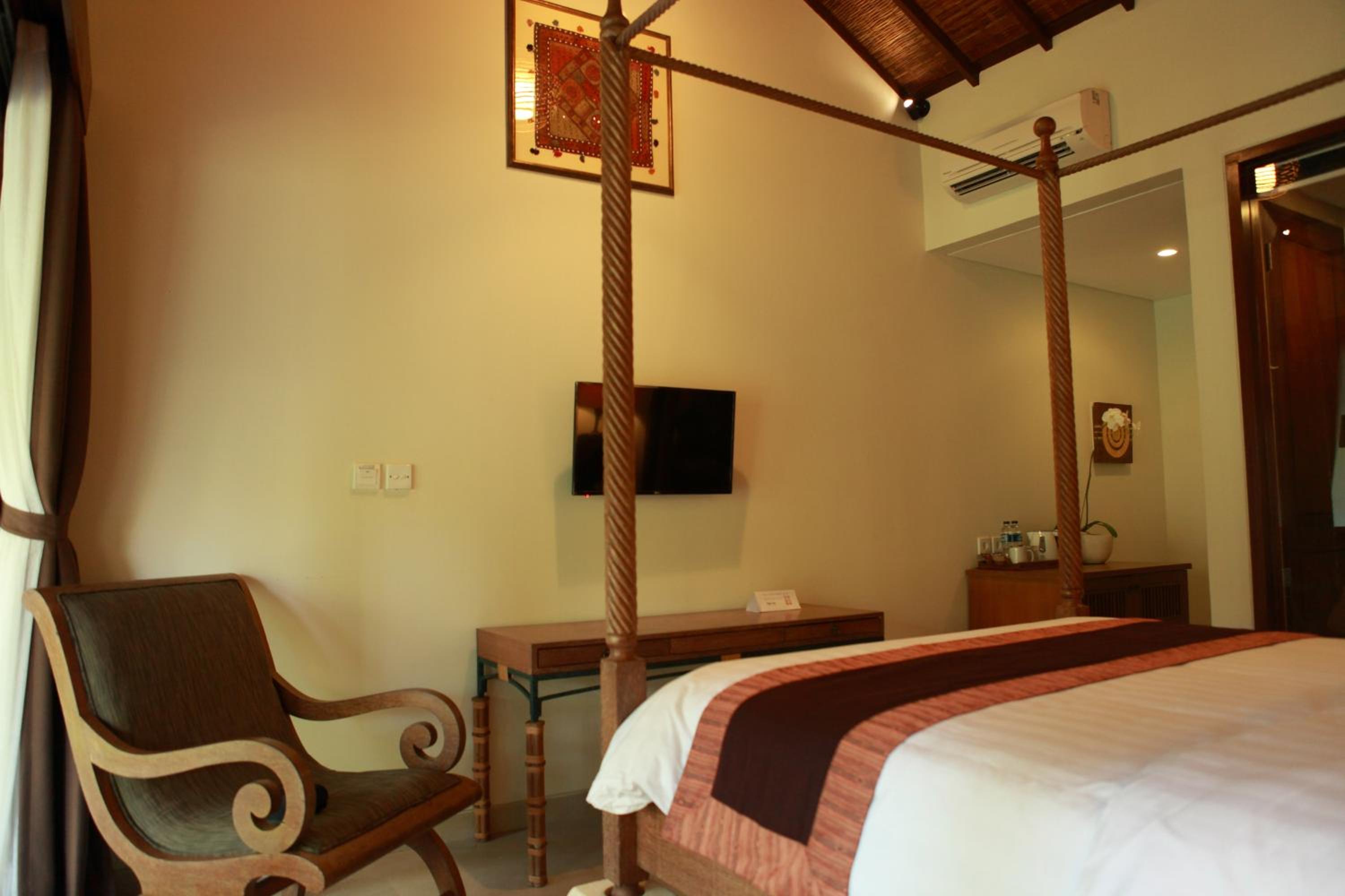 Adys Inn