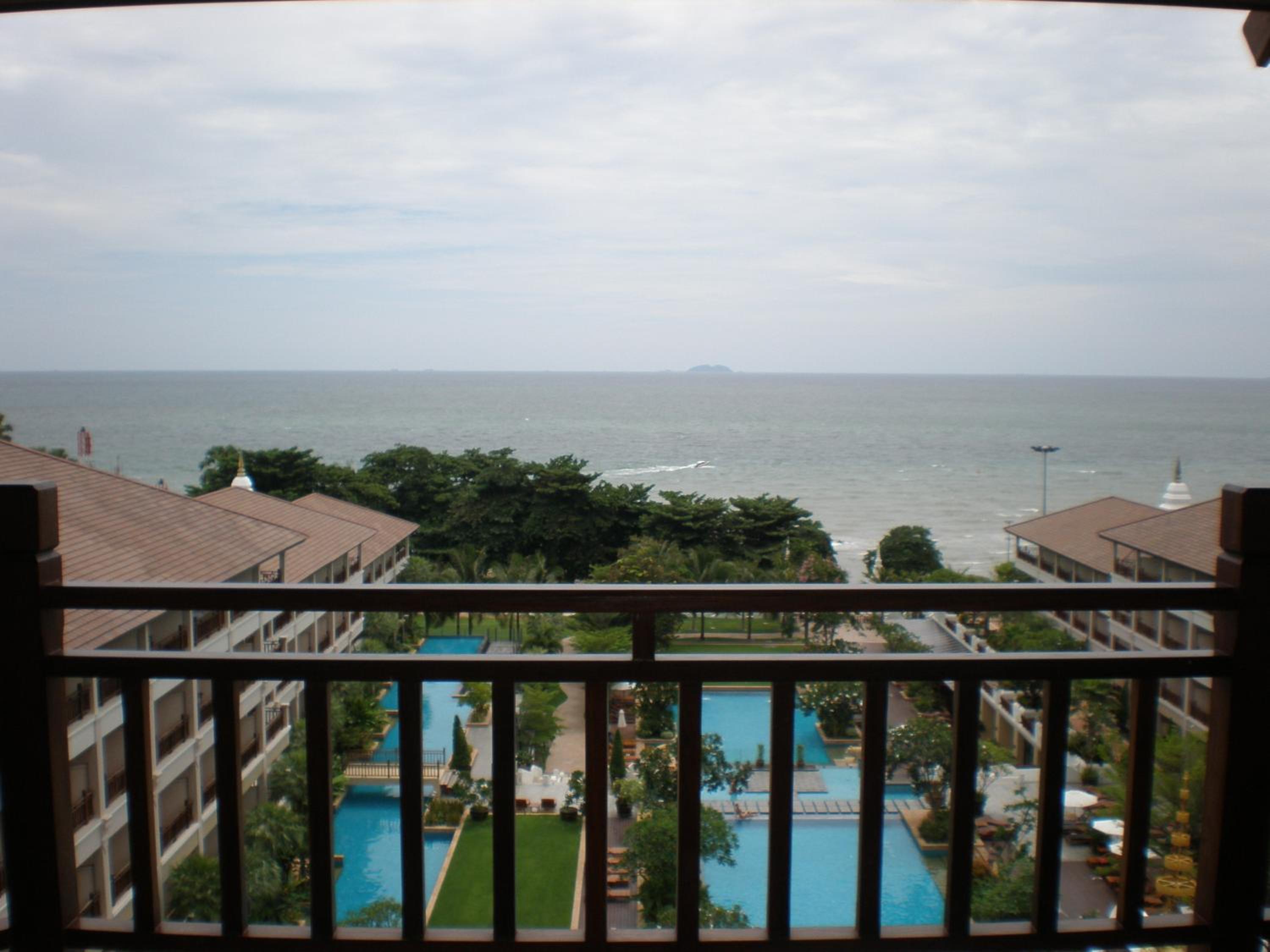 The Heritage Pattaya Beachfront Resort