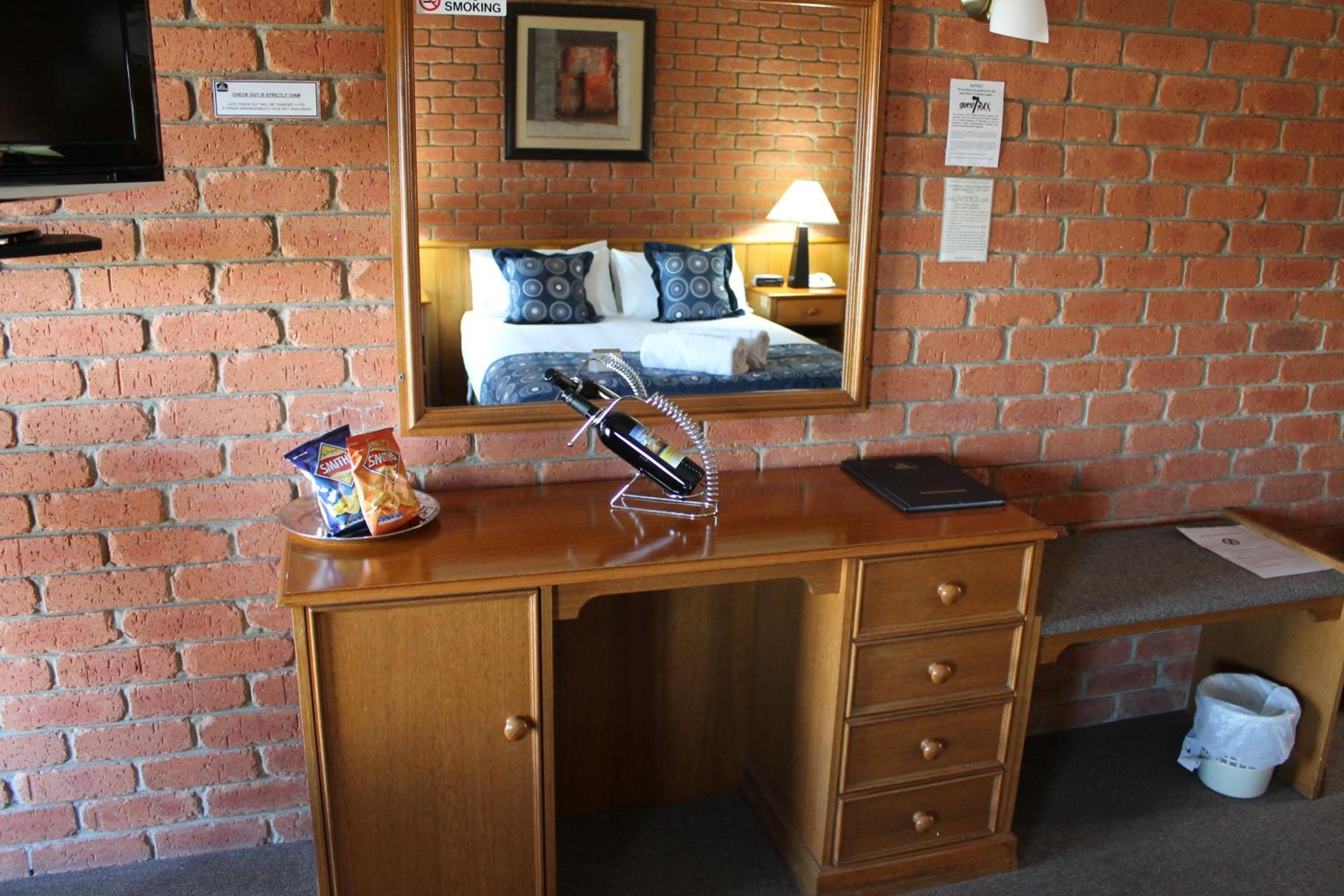 Bakery Hill Motel