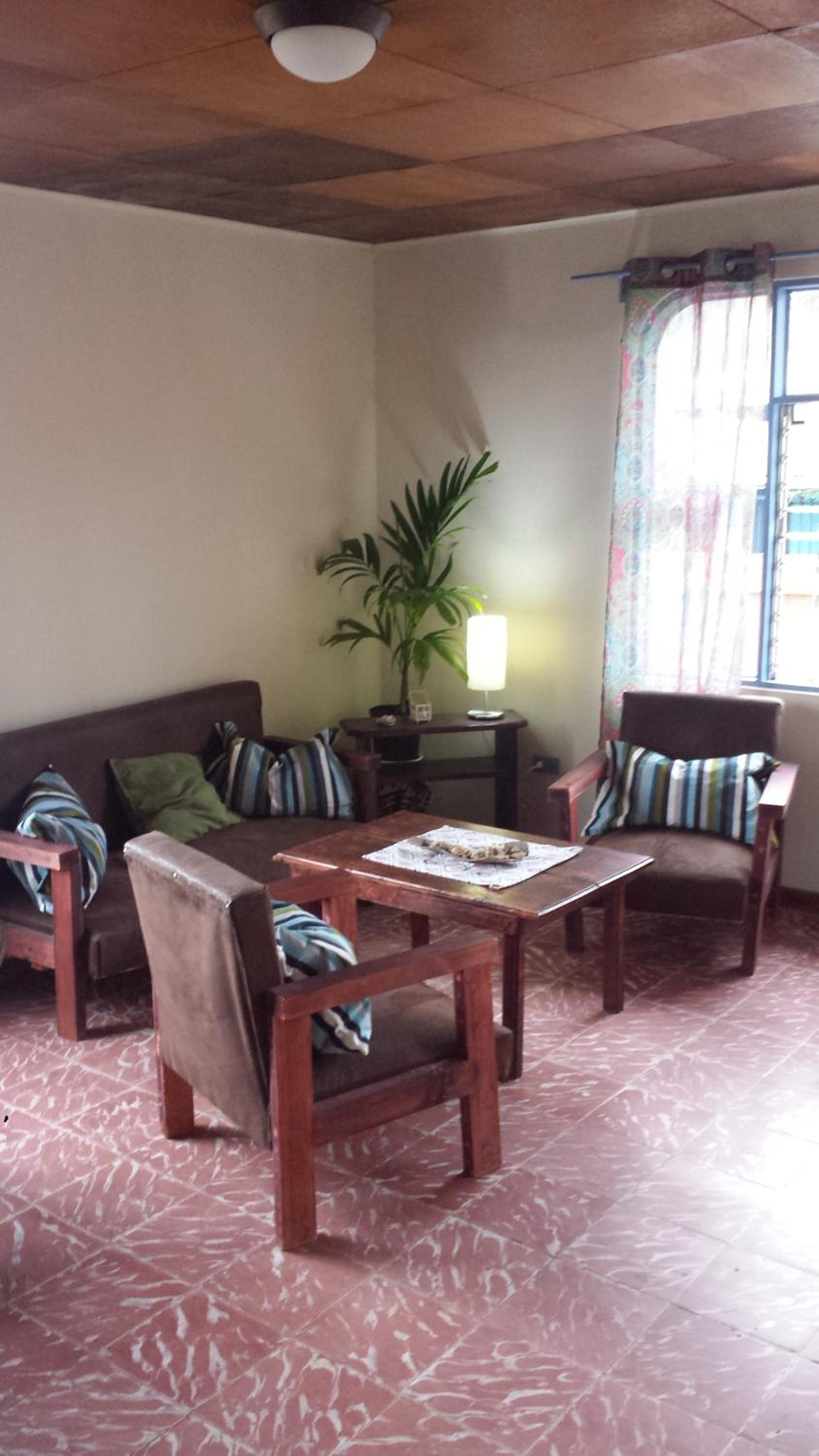 Montaña Linda Guest House Orosi
