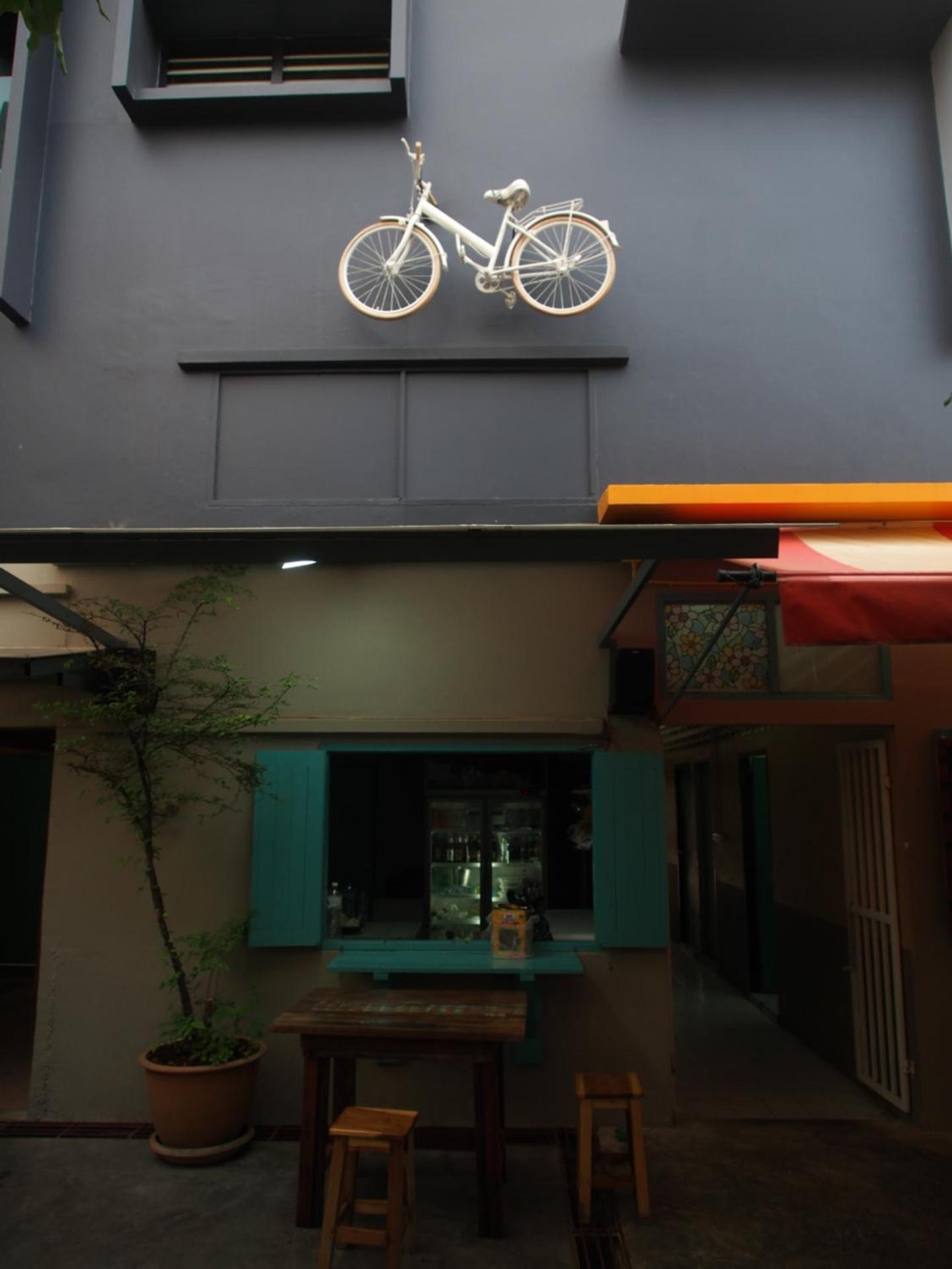 Sriyanar Place