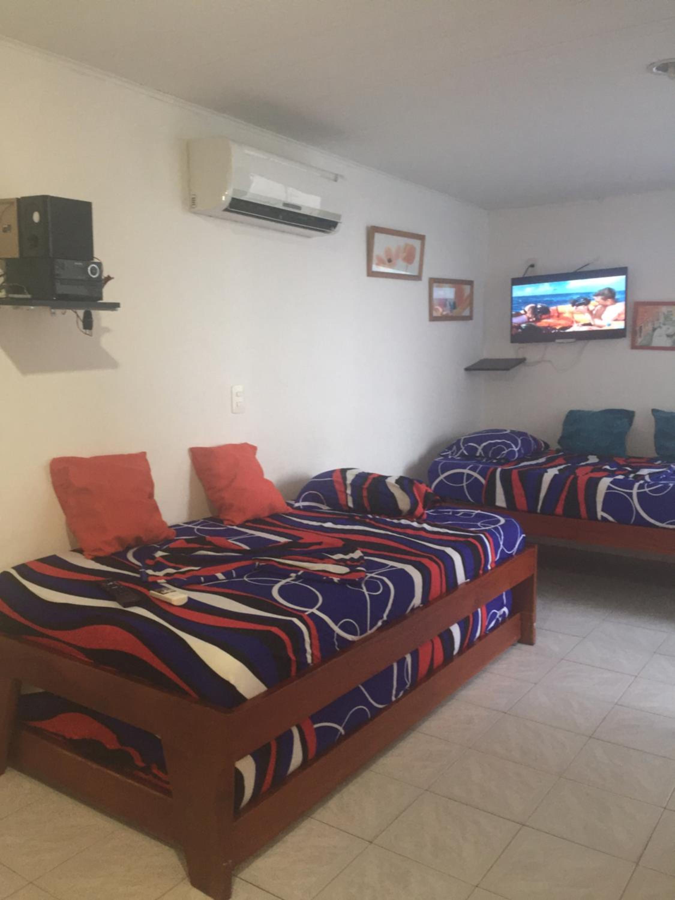 Apartamento en Cartagena, cerca al mar, edificio Nuevo Conquistador