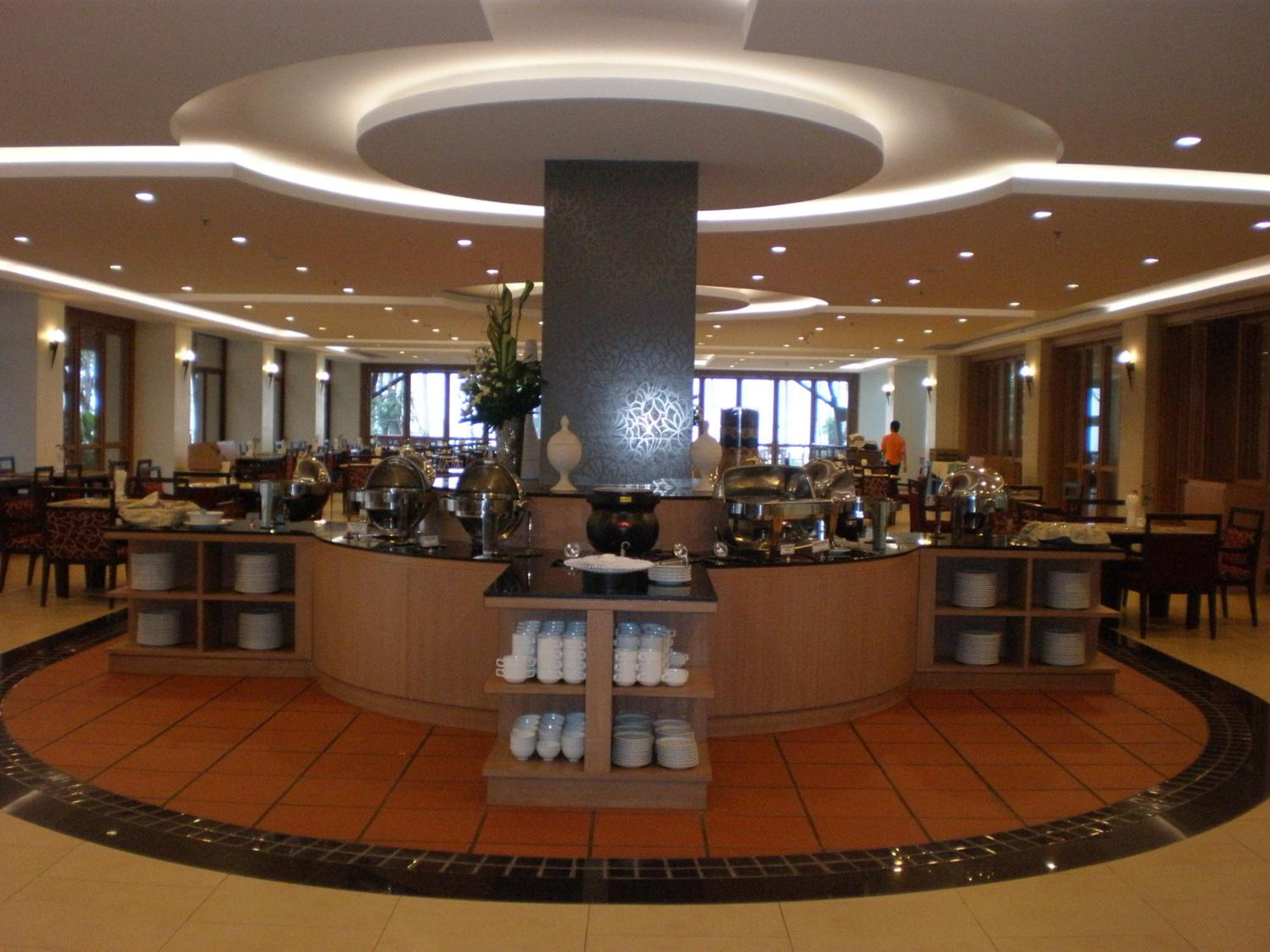 The Heritage Pattaya Beachfront Resort