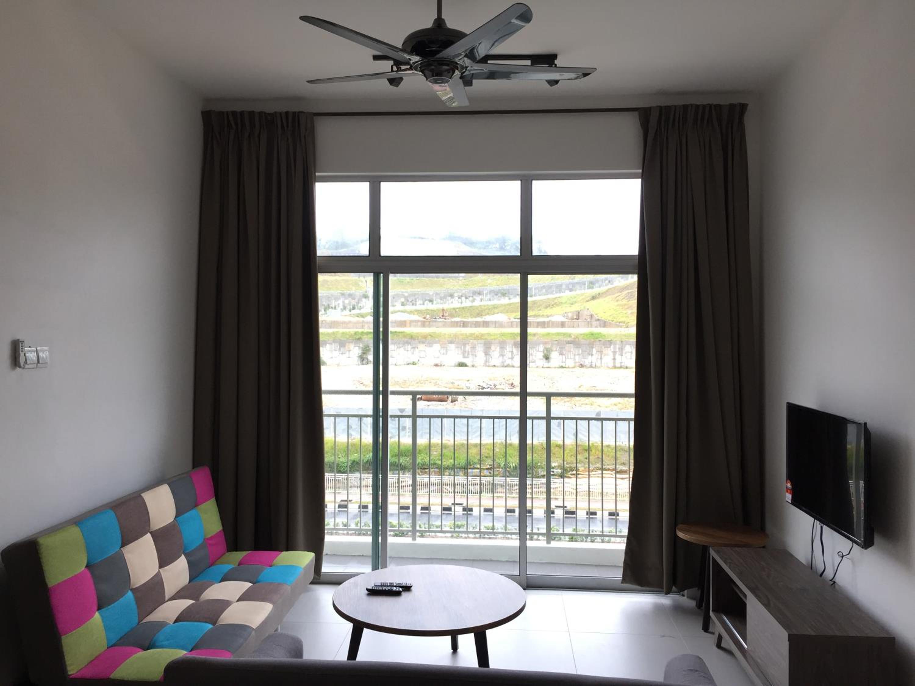 Cameron Barrington Square 1Room @ Golden Hill photo 4