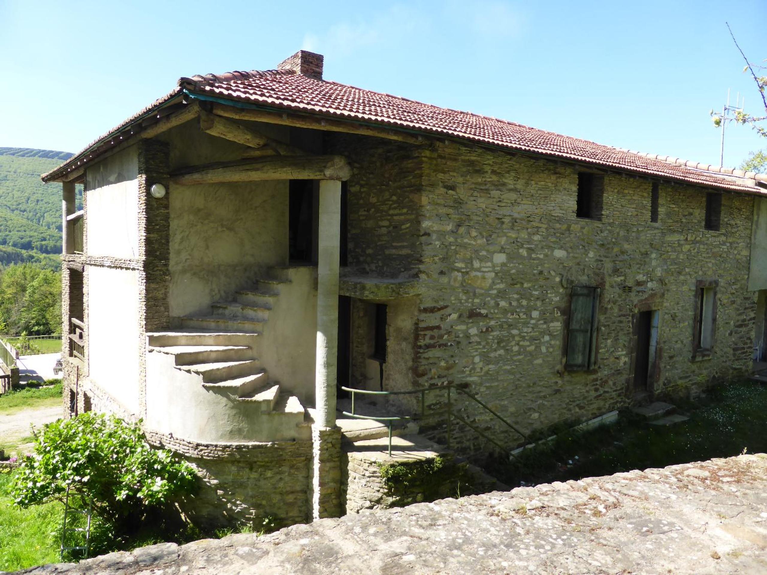 Photo 8
