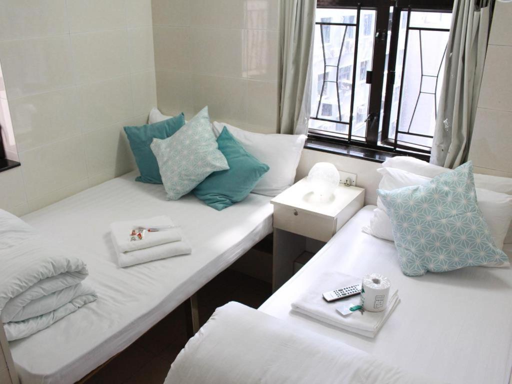 New Yan Yan Guest House reception 9th floor Flat E4 E6