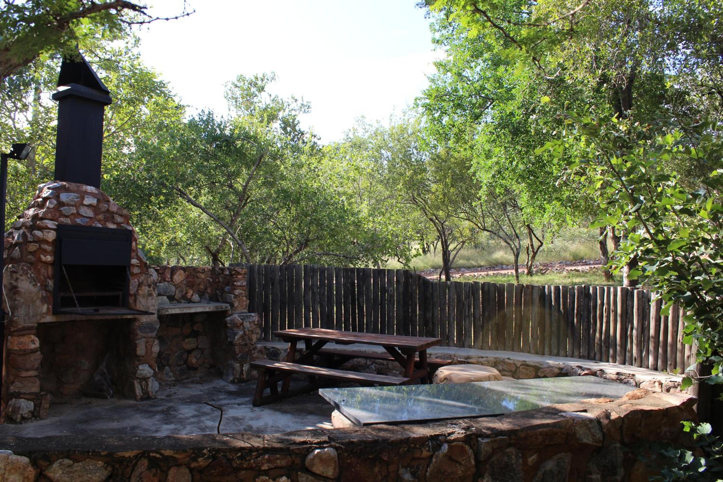 Thabaledi Game Lodge