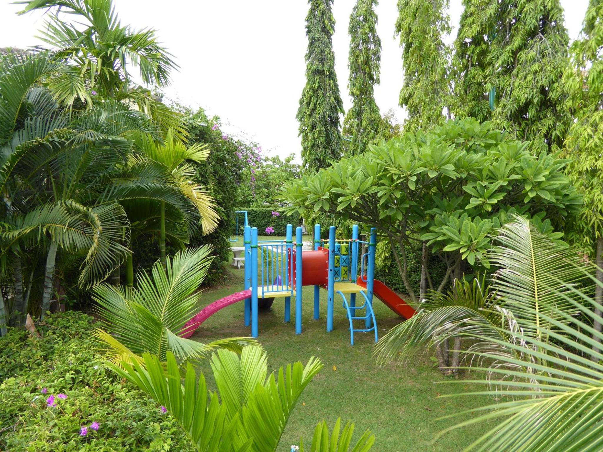 Oasis Garden & Pool Villa at VIP Resort