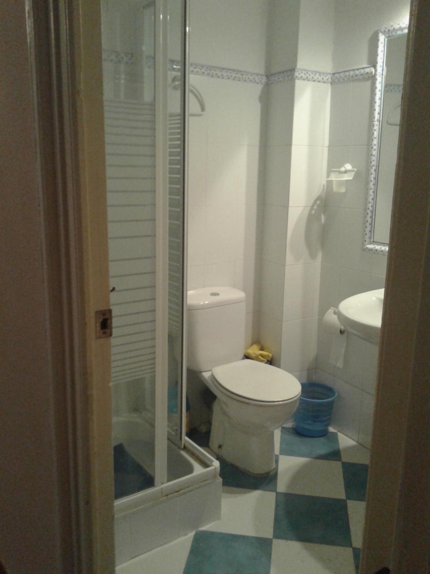 Photo 33