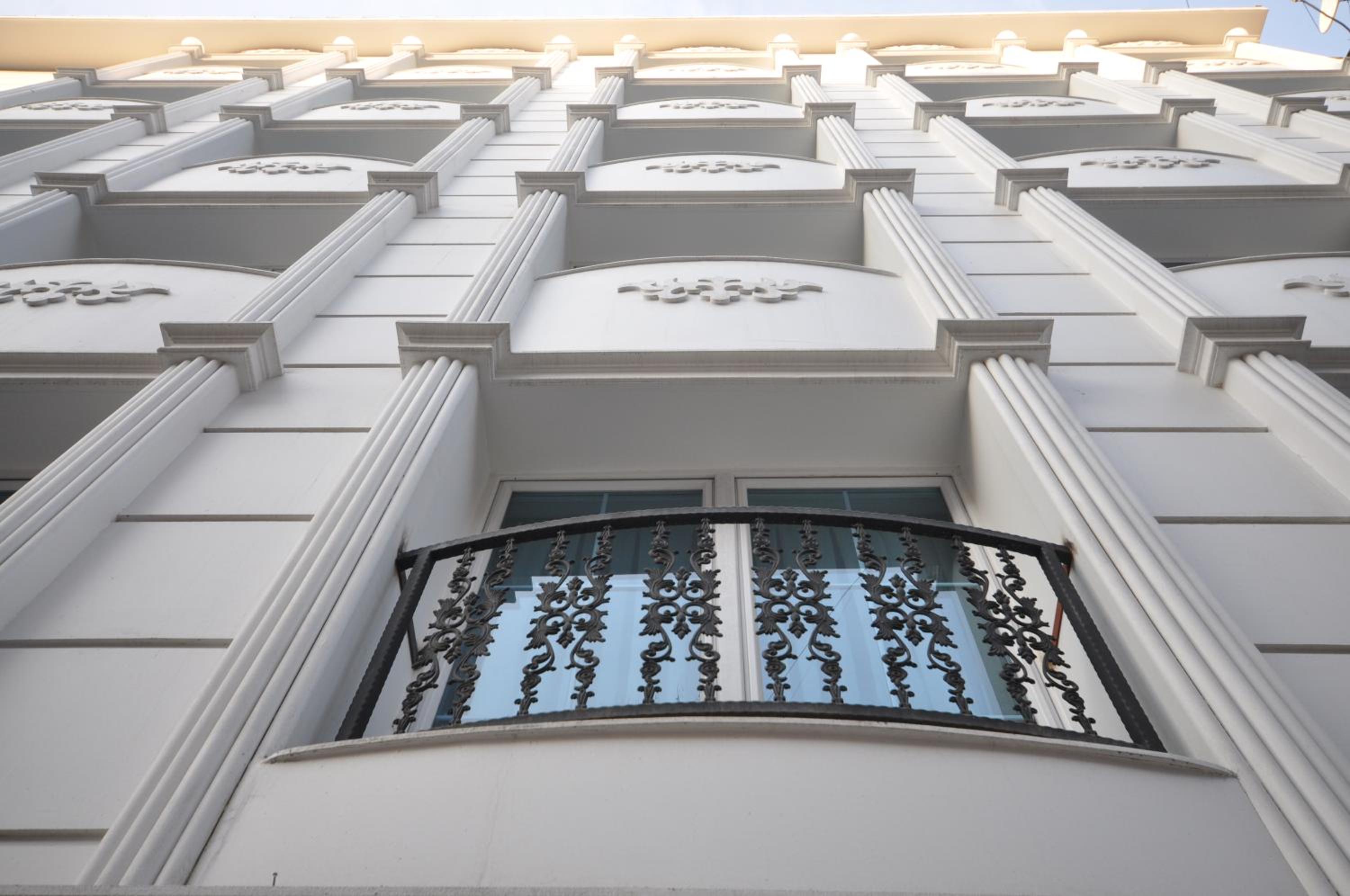 Double Comfort Hotel - Image 32