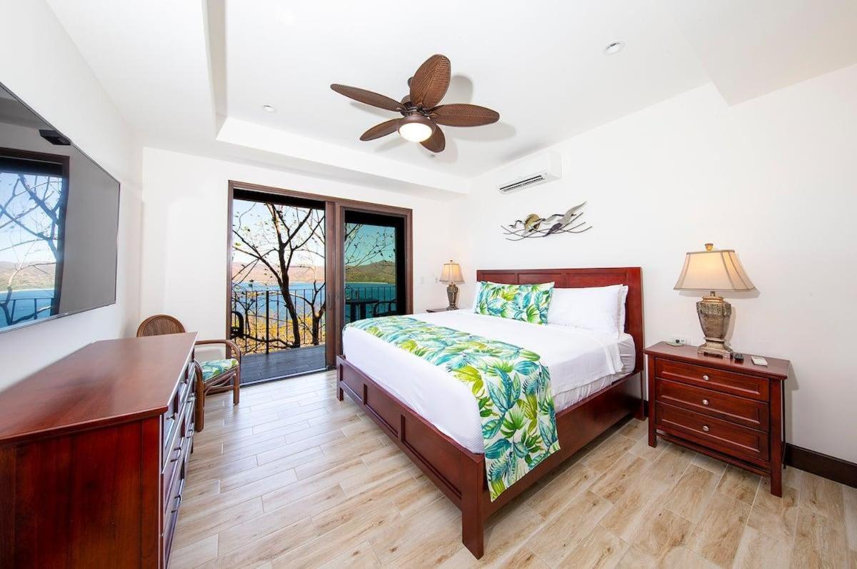 360 Splendor 207A-Ocean View 2 Br Condo-Breakfast Included!