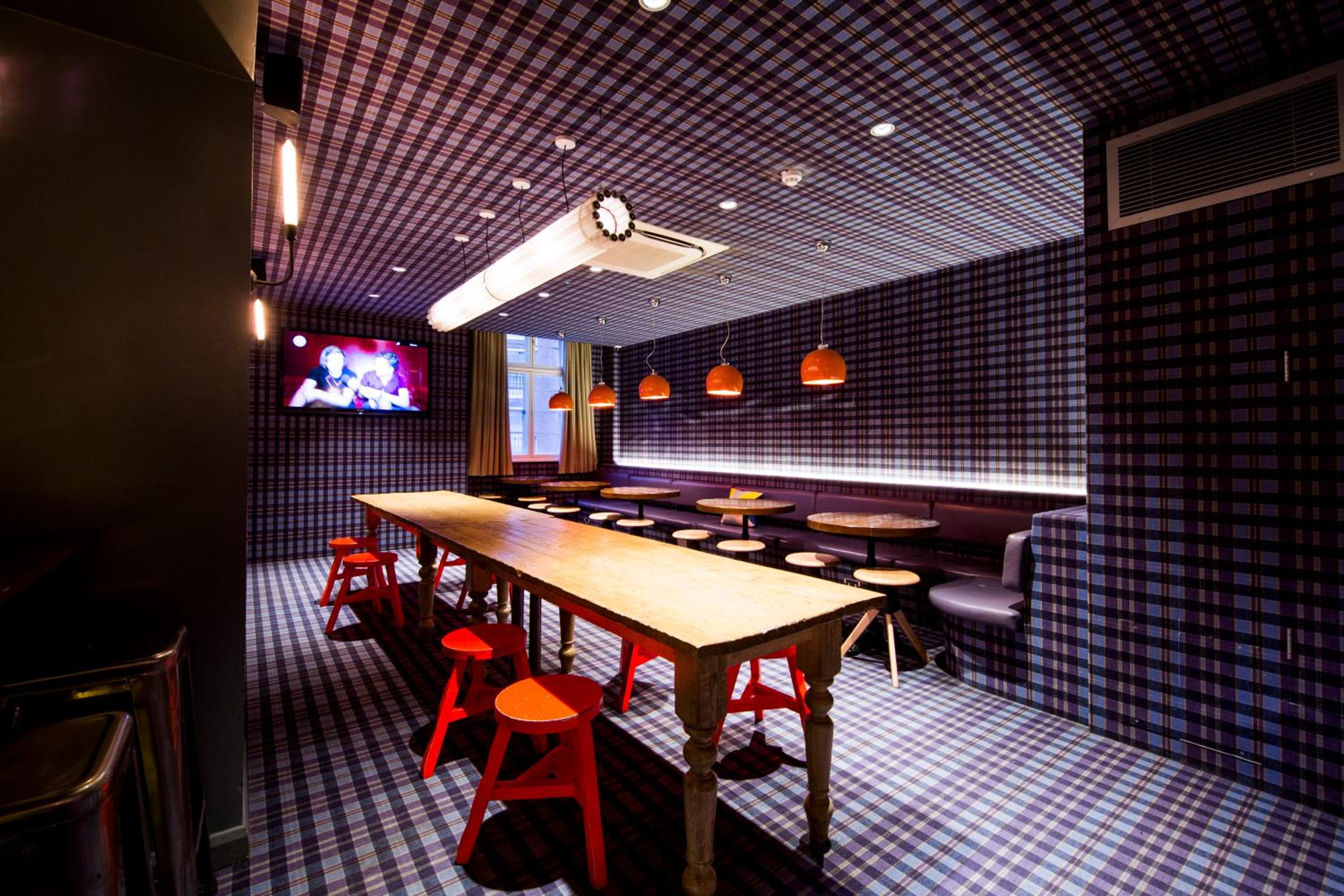 restaurant