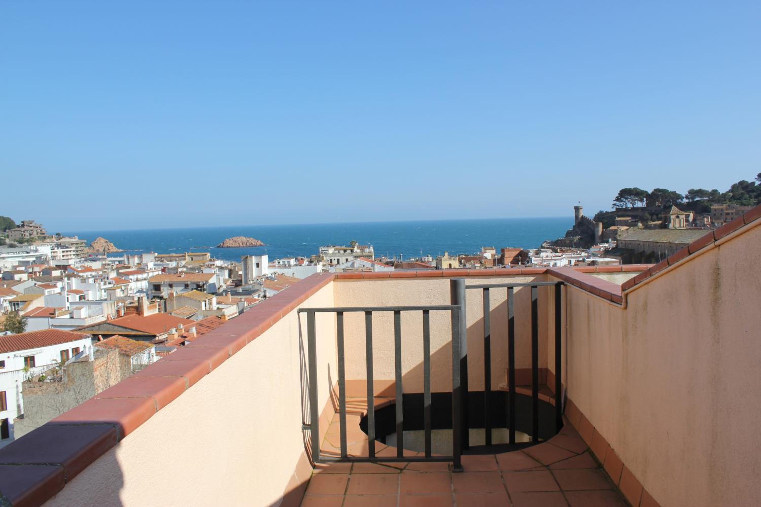 Hotel Holiday Tossa Apartment - Image 1