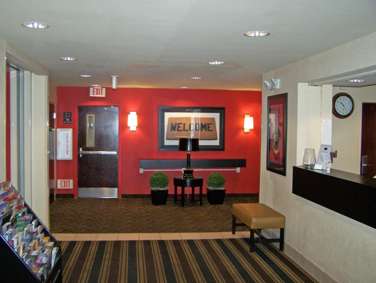 Suburban Studios - Property Image 18