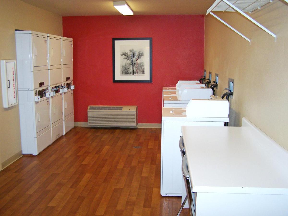 Suburban Studios - Property Image 2