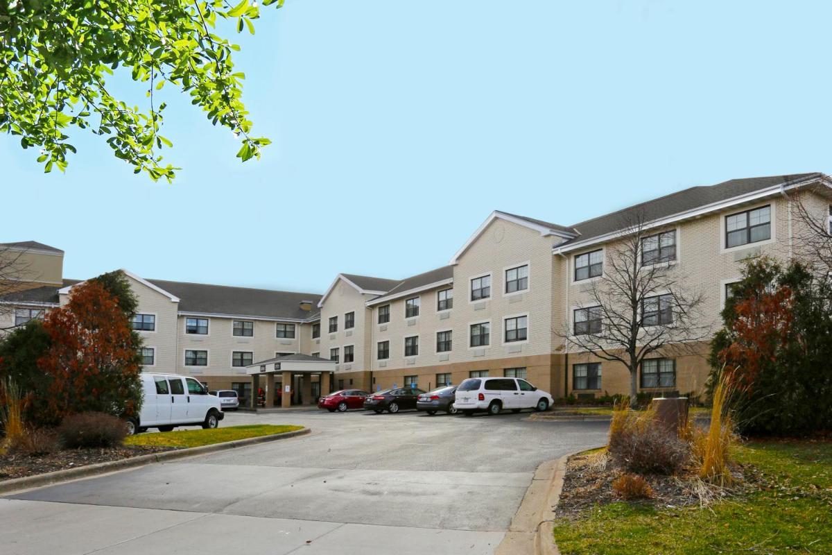 Minneapolis / St Paul Vacations - Suburban Studios - Property Image 1