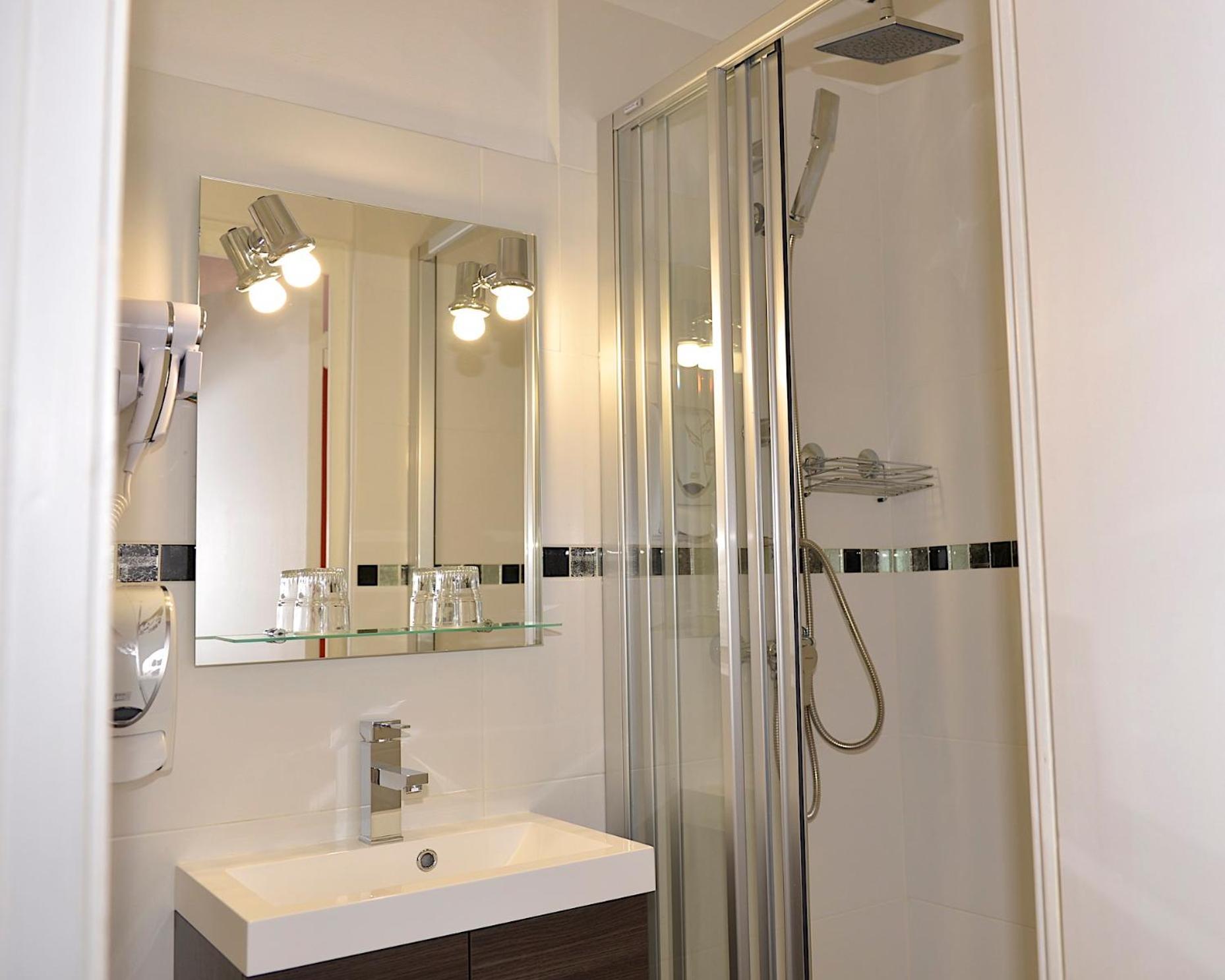 Montpellier Vacations - Hotel Colisee-Verdun Centre Gare Saint-Roch - Property Image 32