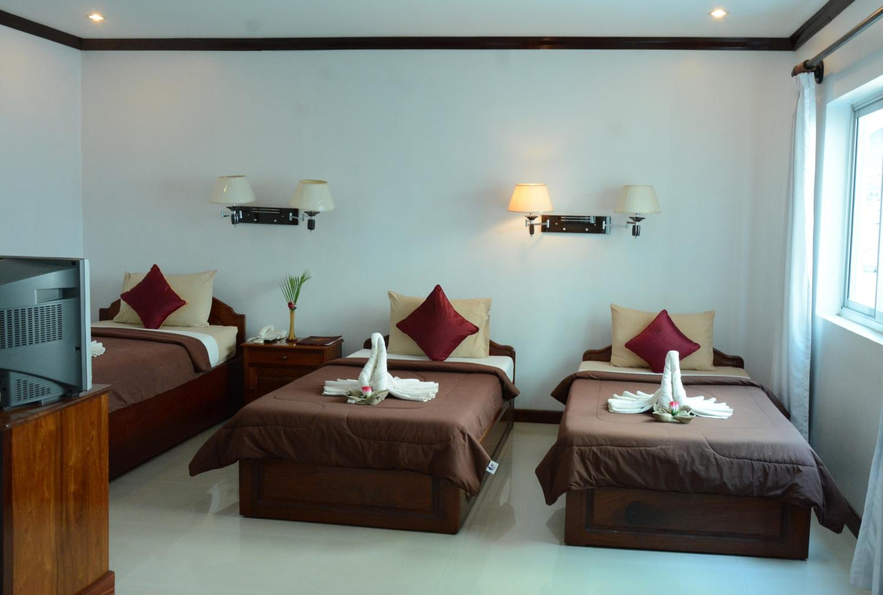 Mom's Guesthouse